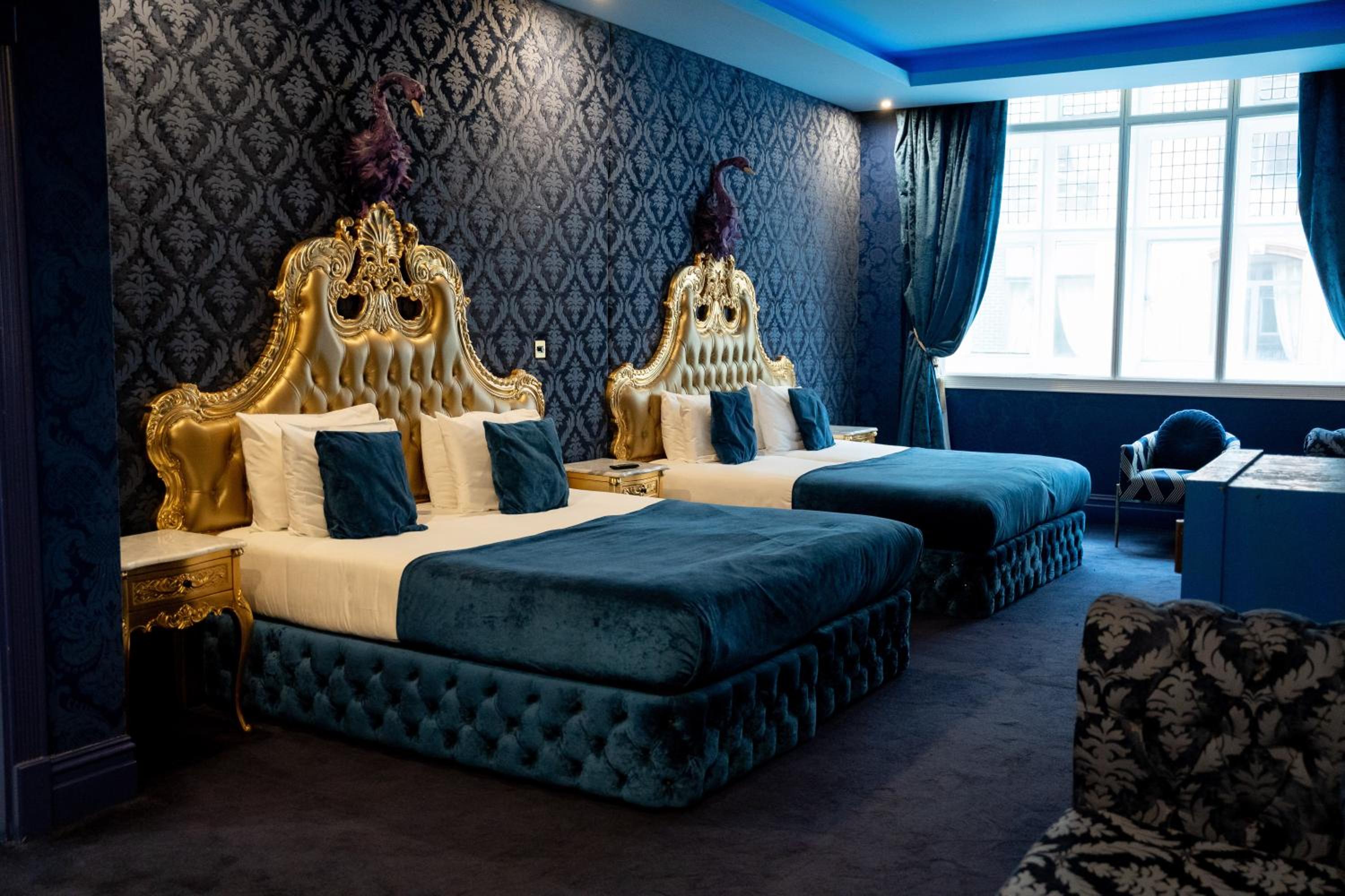 Luxury Suite - Sleeps 4 photo 3