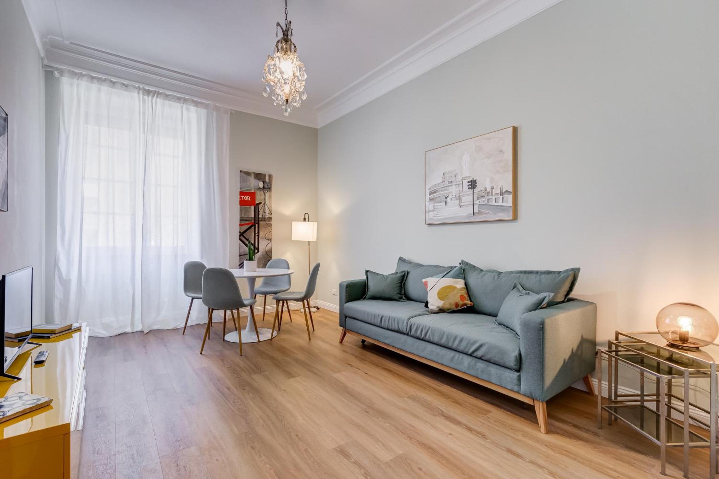 One-Bedroom Apartment