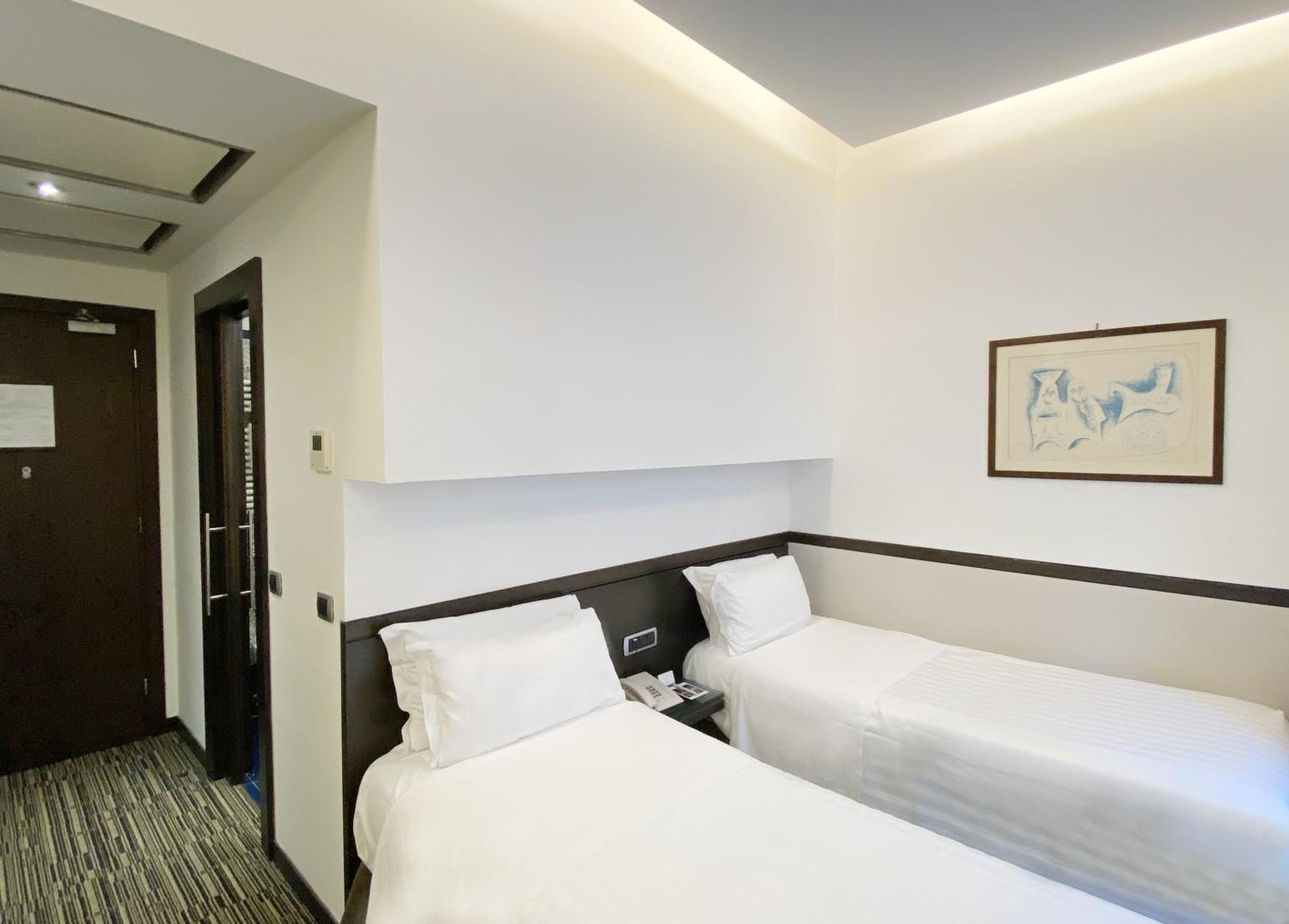 Comfort Twin Room - Photo 5