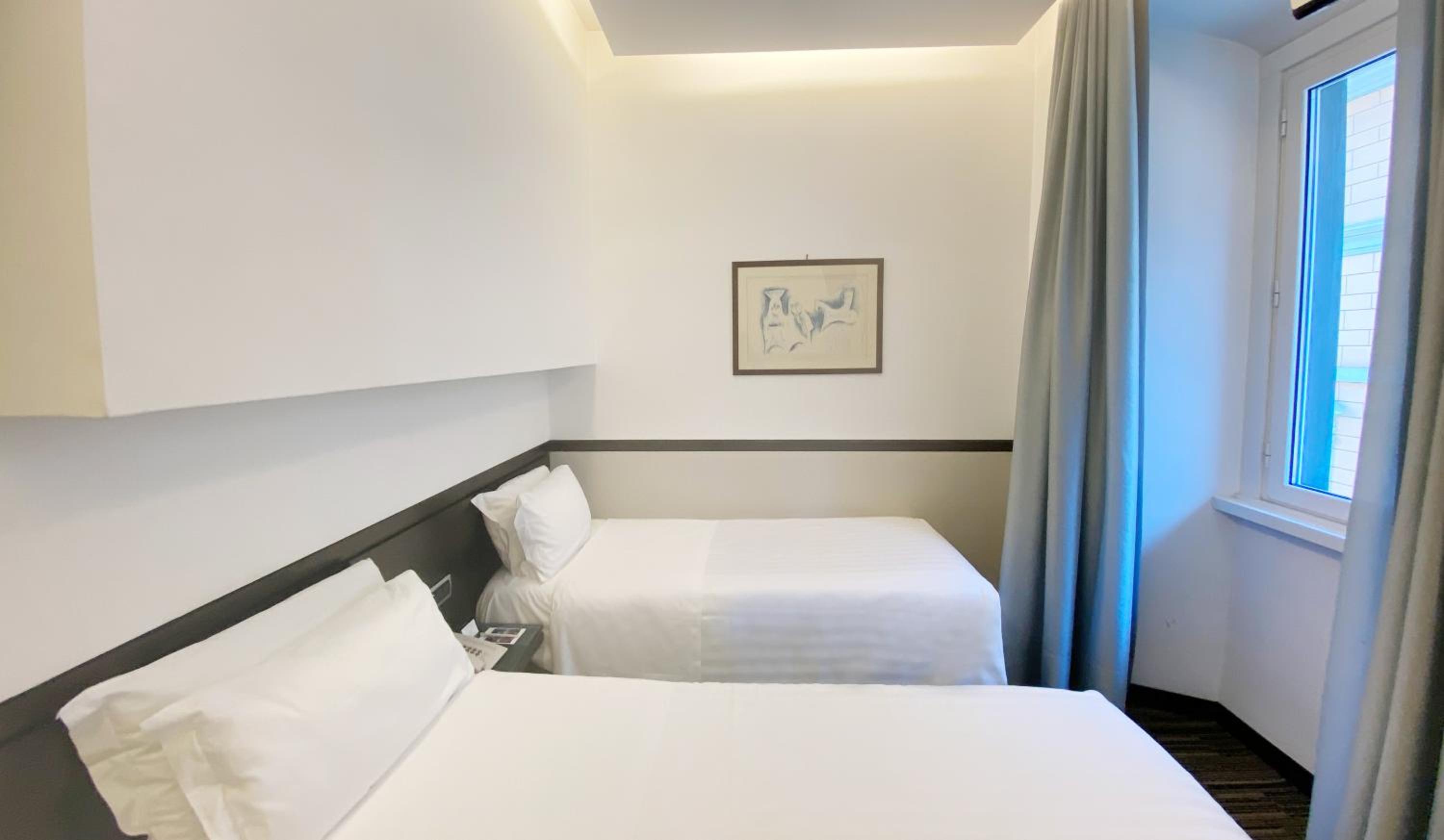 Comfort Twin Room - Photo 4