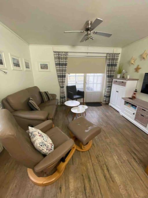 Two-Bedroom House photo 2