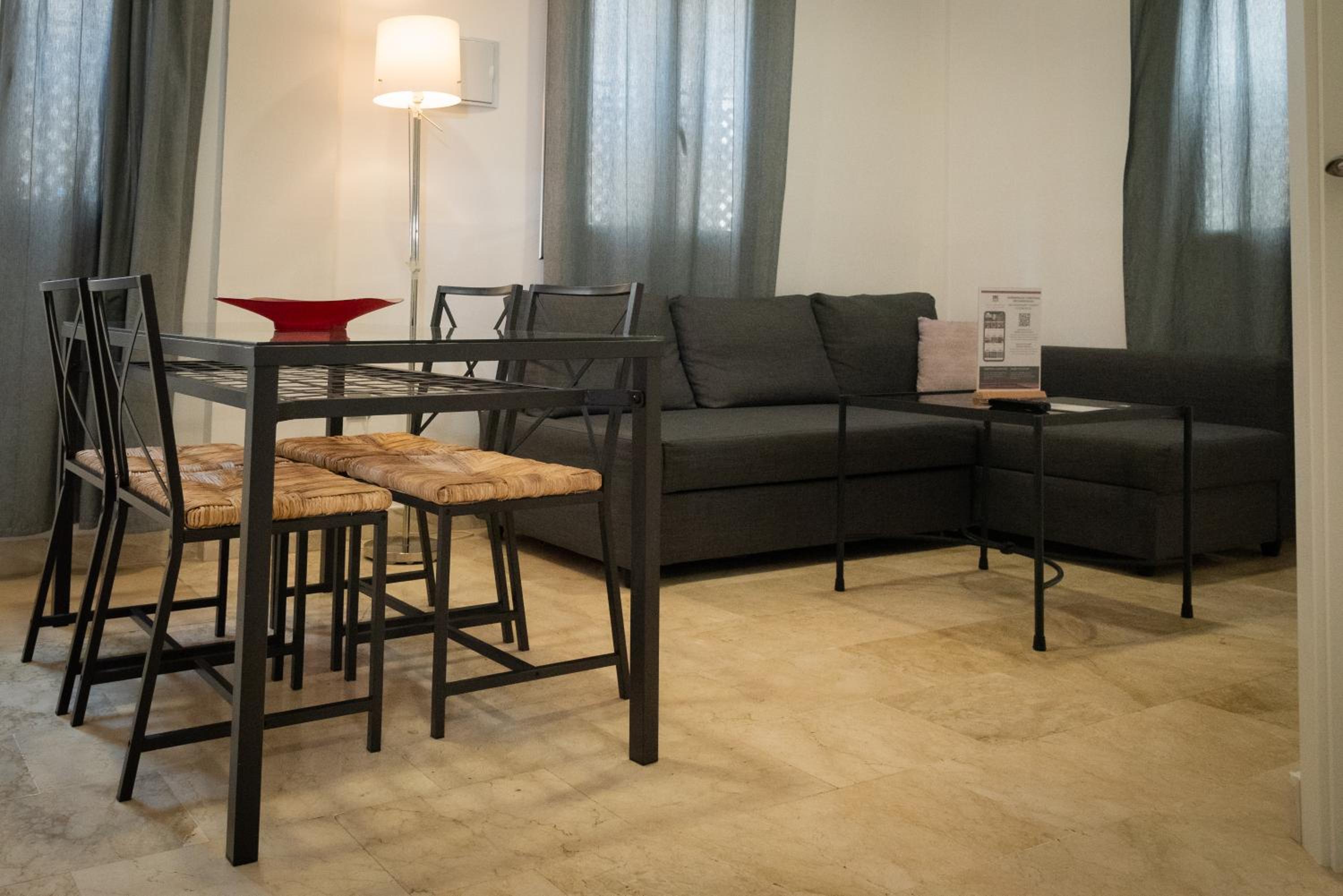 Standard Apartment - Photo 8