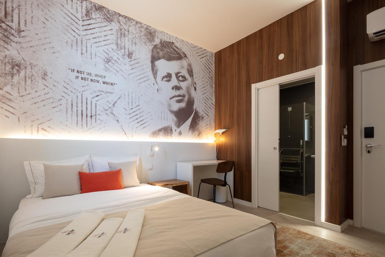 Double Room - Disability Access - Photo 1