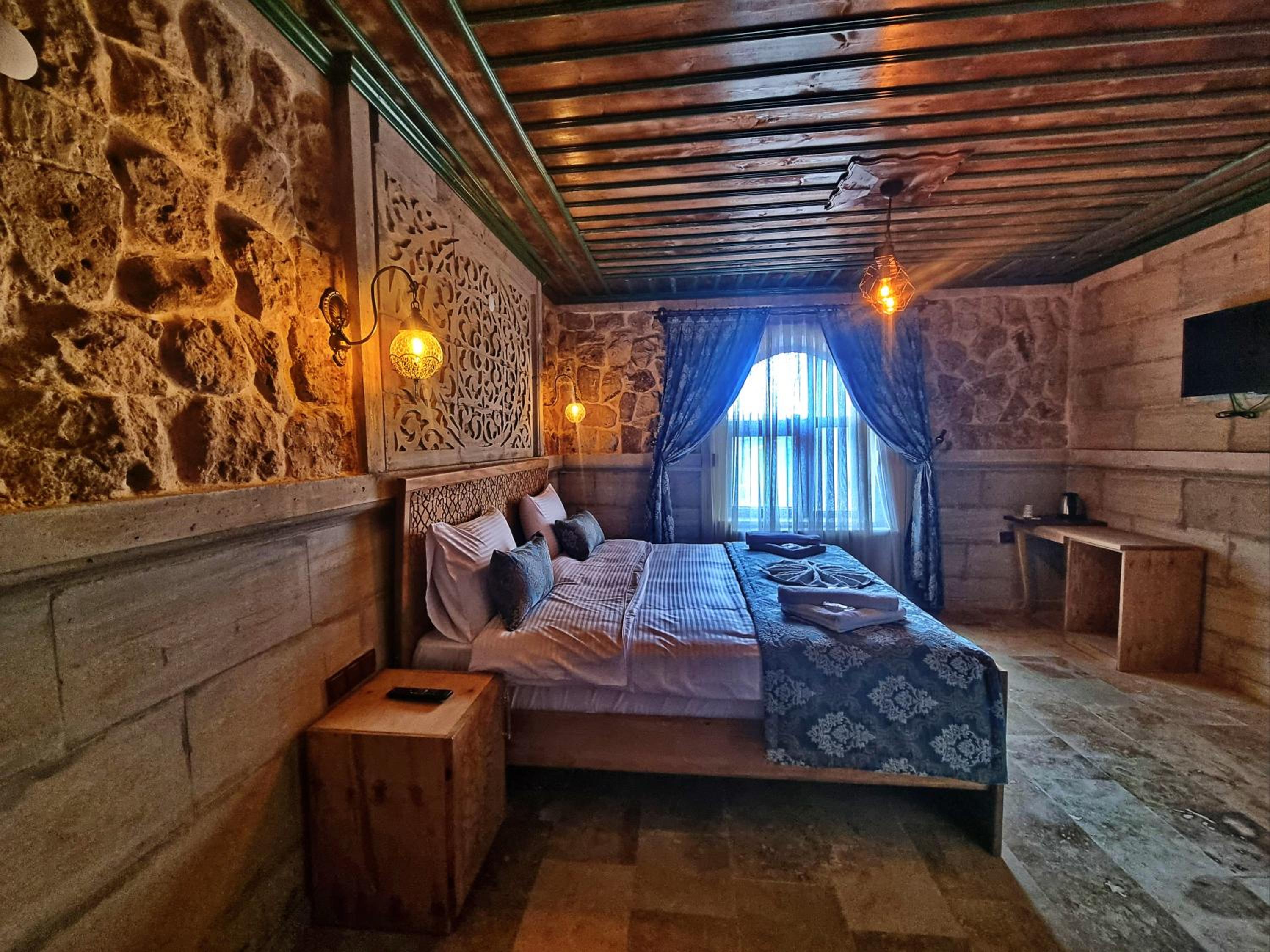 Double Room With Private Bathroom photo 2