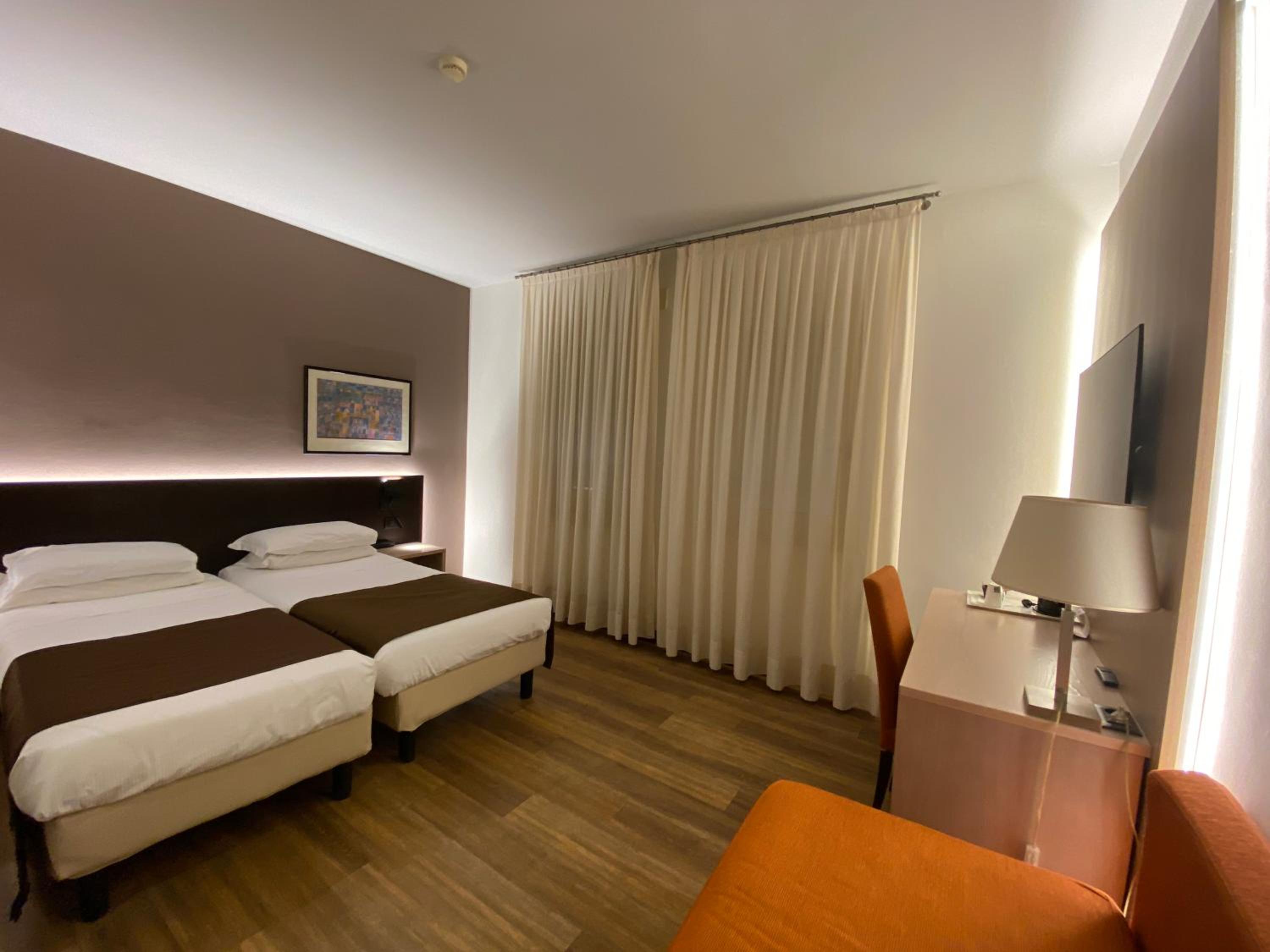 Triple Room - Photo 7
