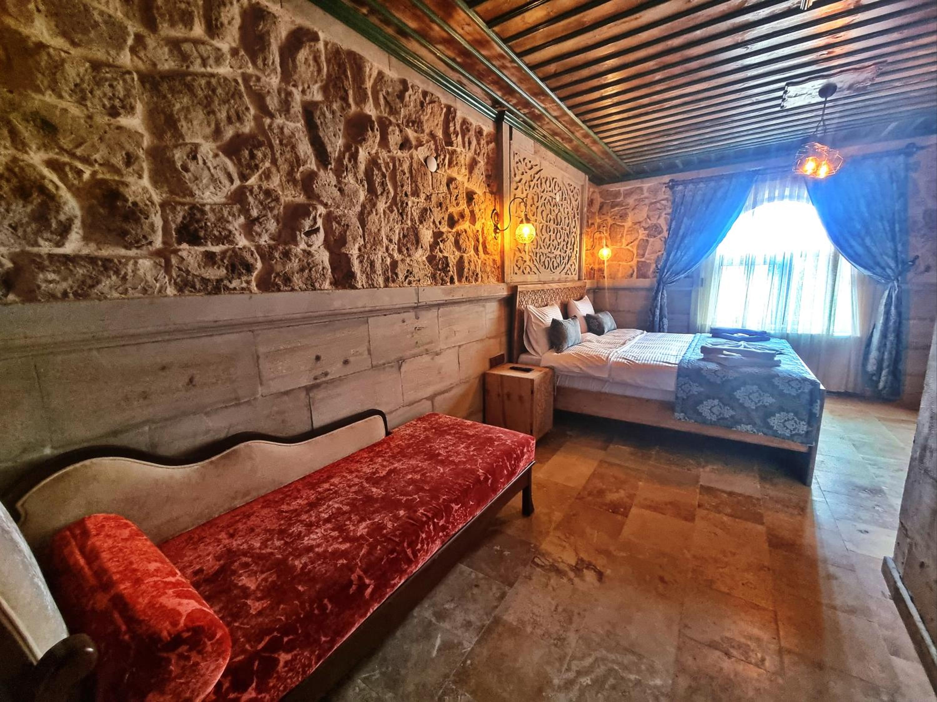 Double Room With Private Bathroom photo 1