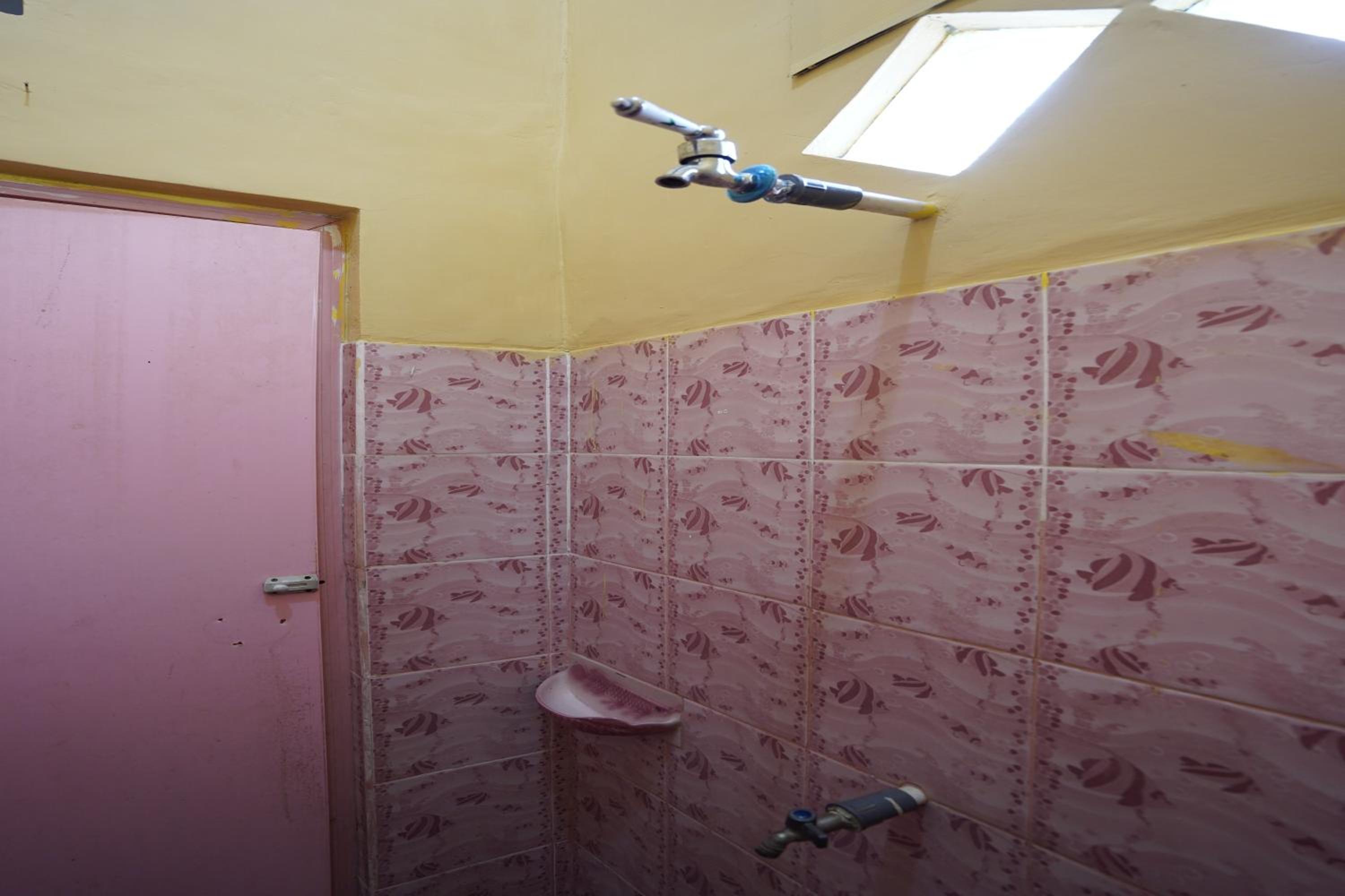 Budget Double Room - Photo 2
