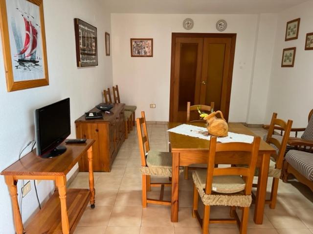 Three-Bedroom Apartment photo 1