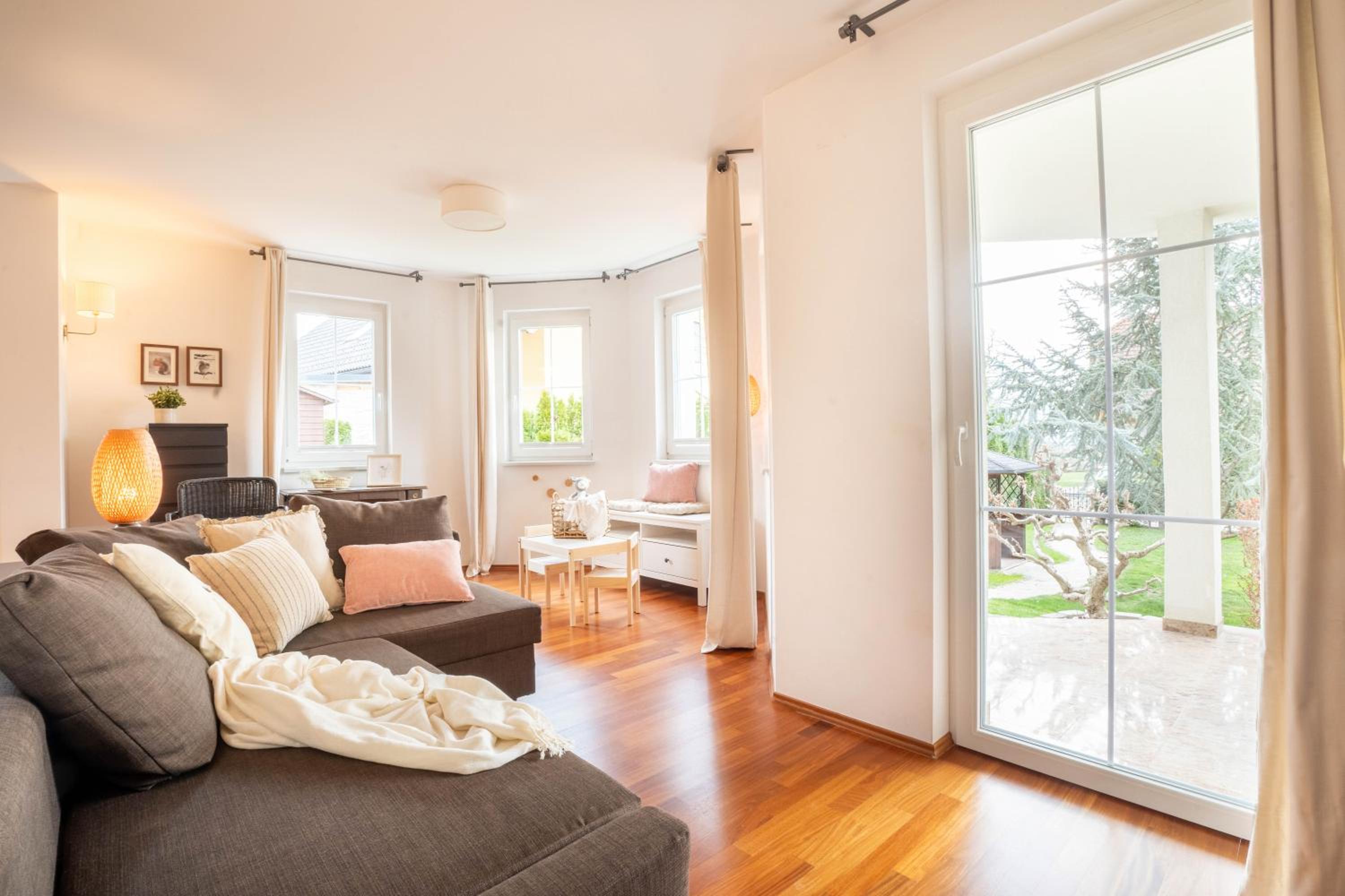 Four-Bedroom Apartment with Terrace photo 1