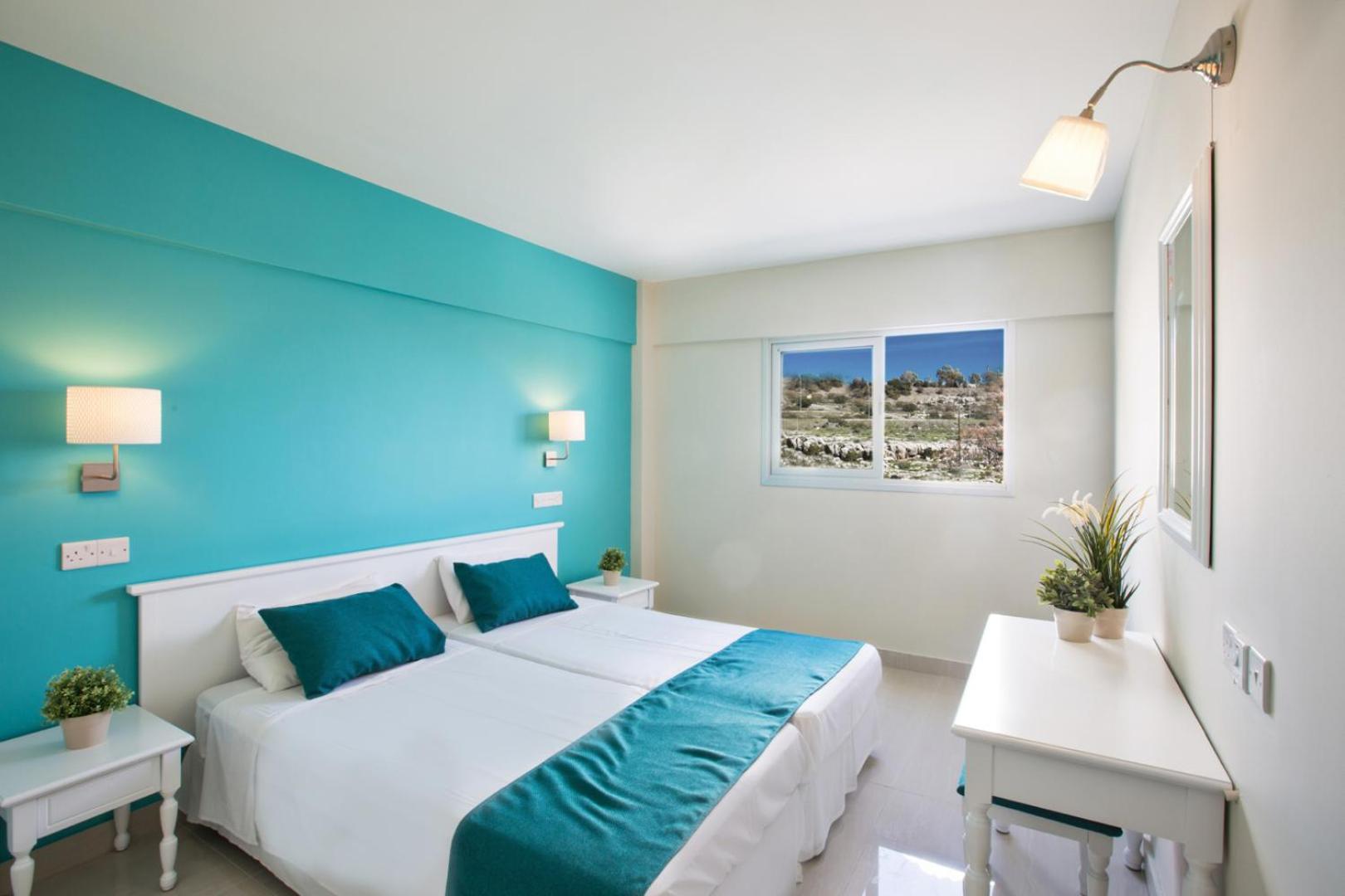 Studio Apartment - Photo 3