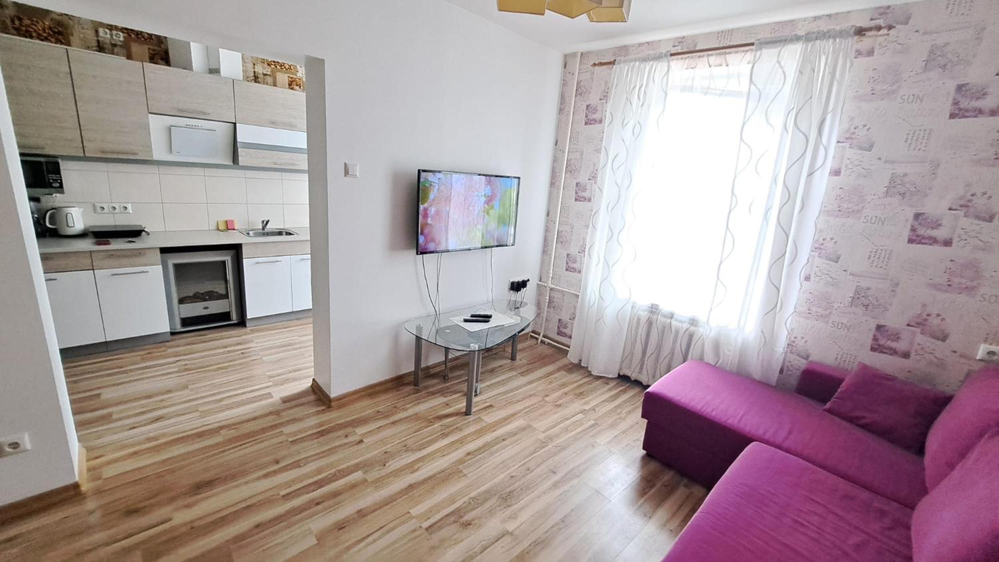 One-Bedroom Apartment - Photo 3