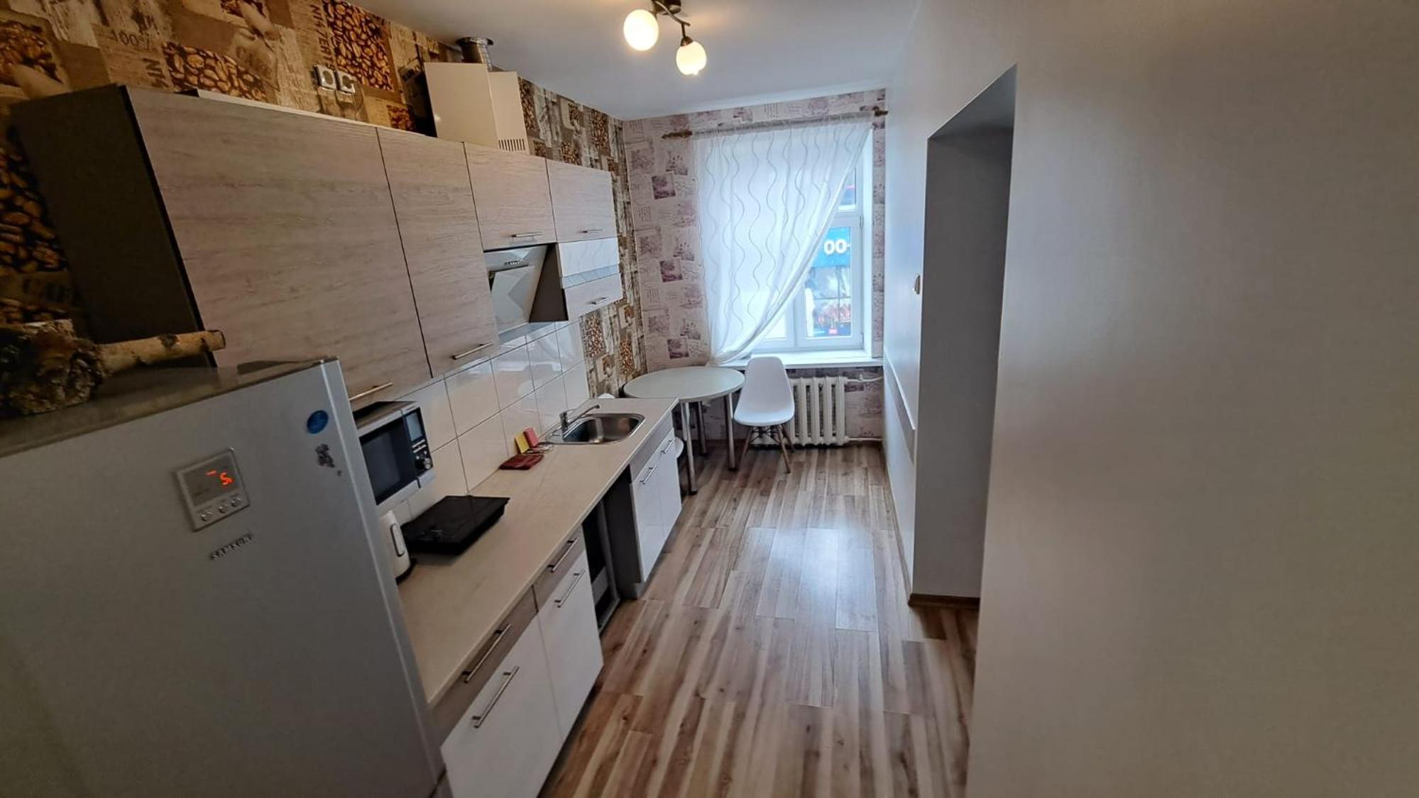 One-Bedroom Apartment - Photo 2