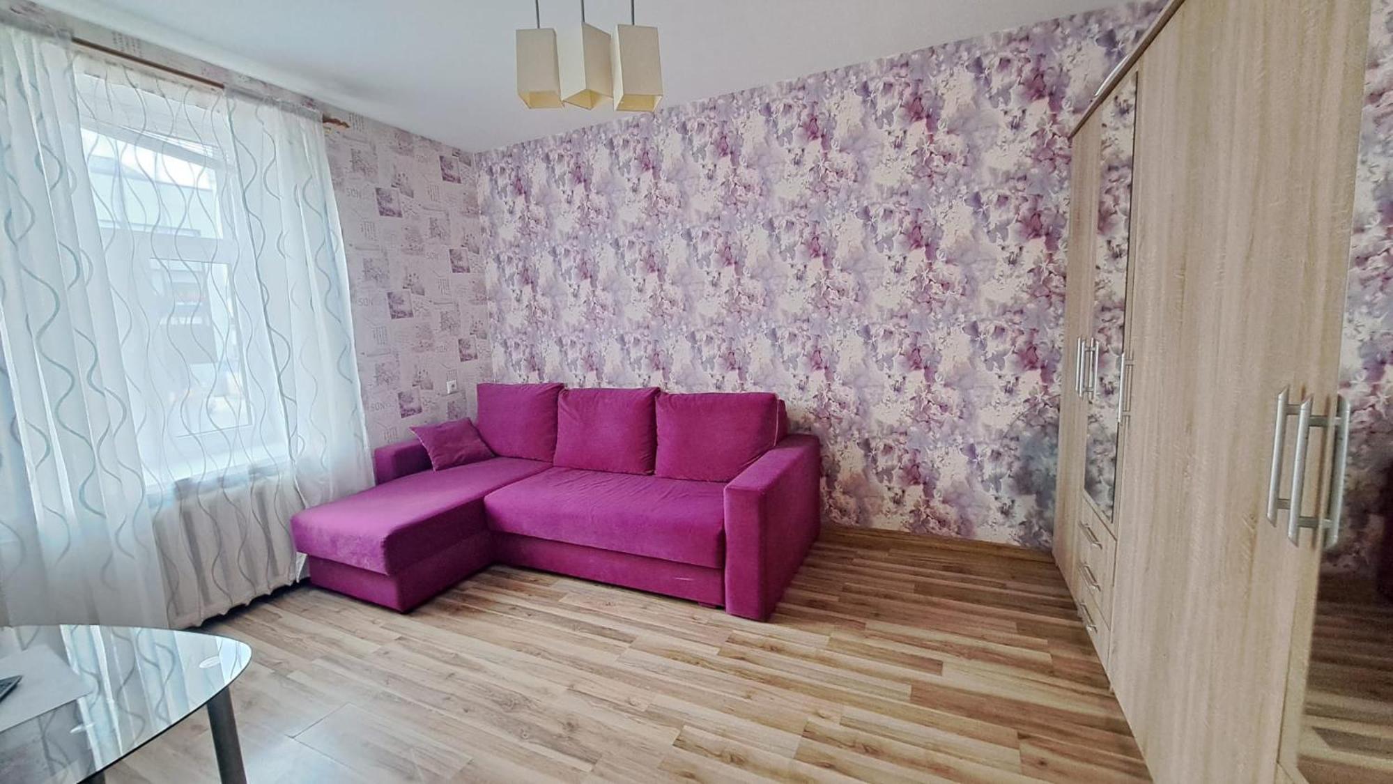 One-Bedroom Apartment - Photo 12