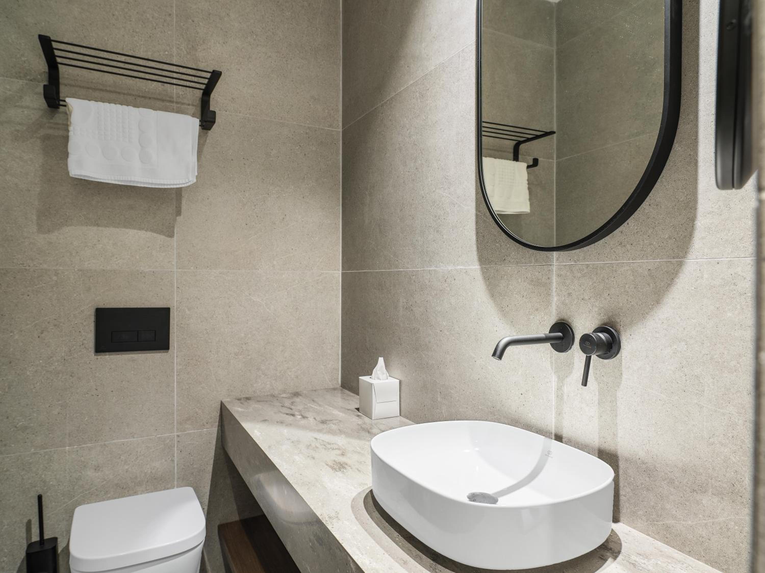 Executive Room City View with Business Lounge Access - Photo 9