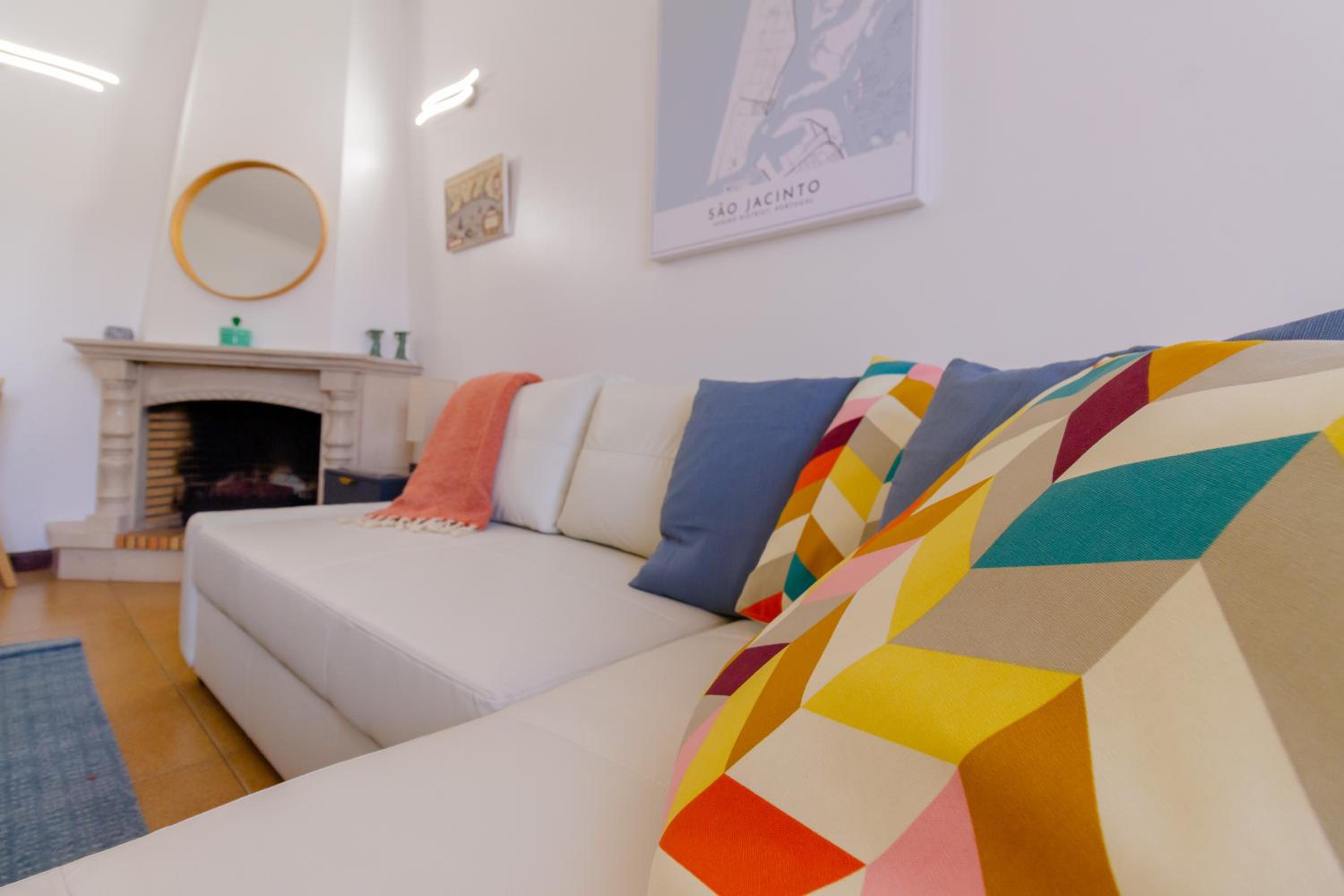 One-Bedroom Apartment photo 2