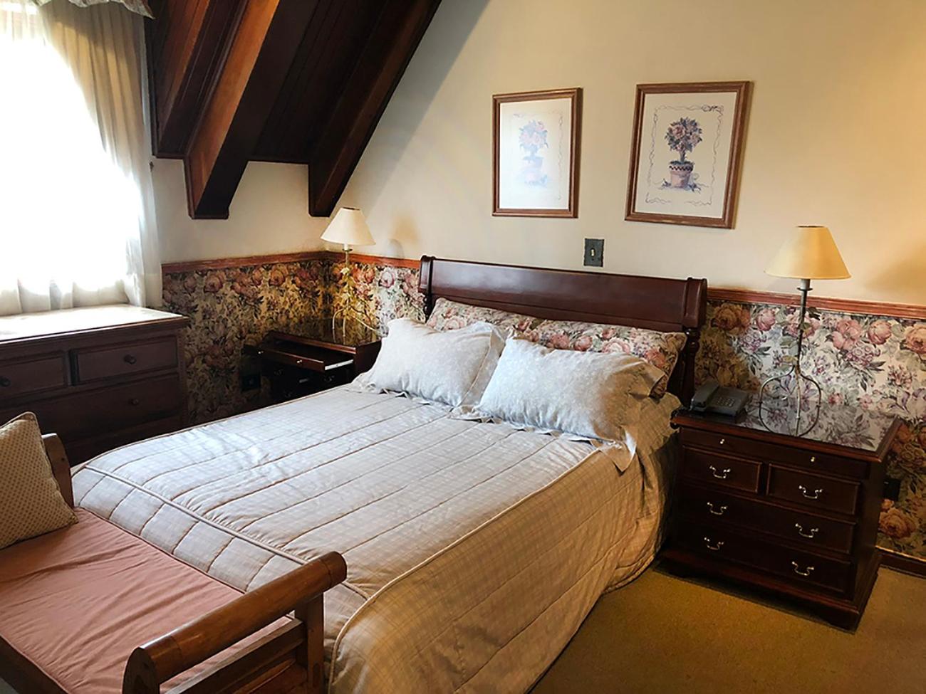 Quadruple Room with Bath photo 1