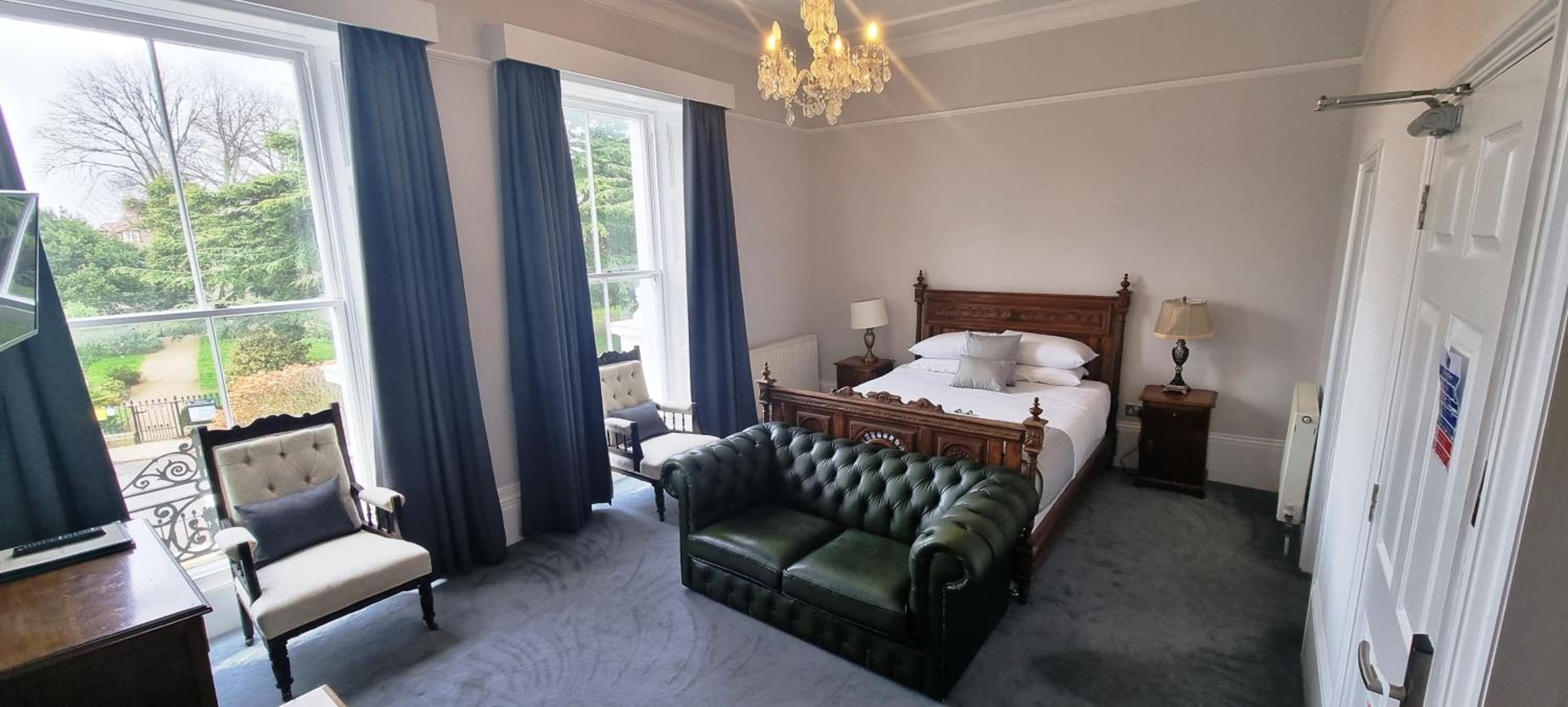 Superior Double Room - Photo 1