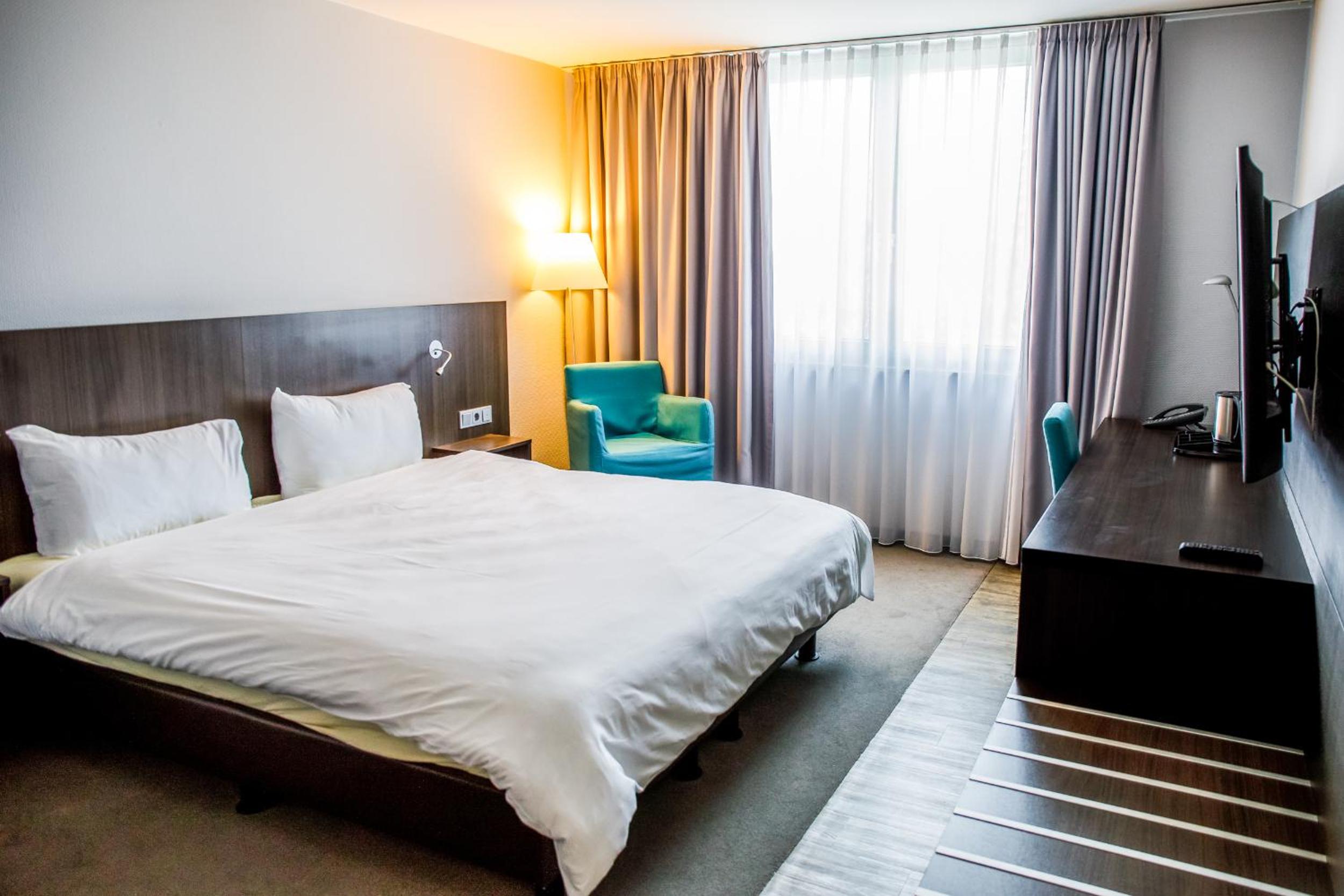 Deluxe Double Room with Shower