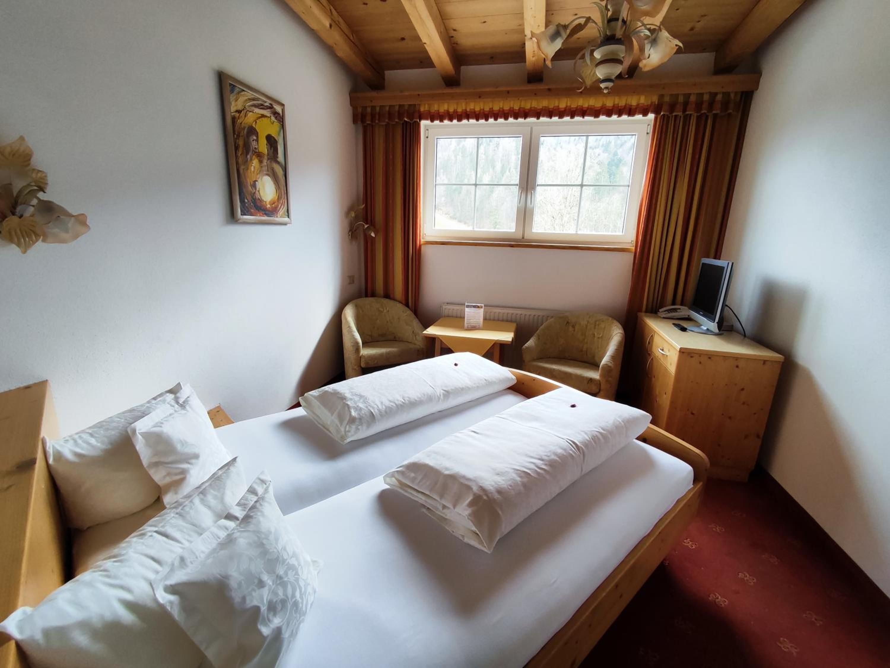 Double Room - Photo 1