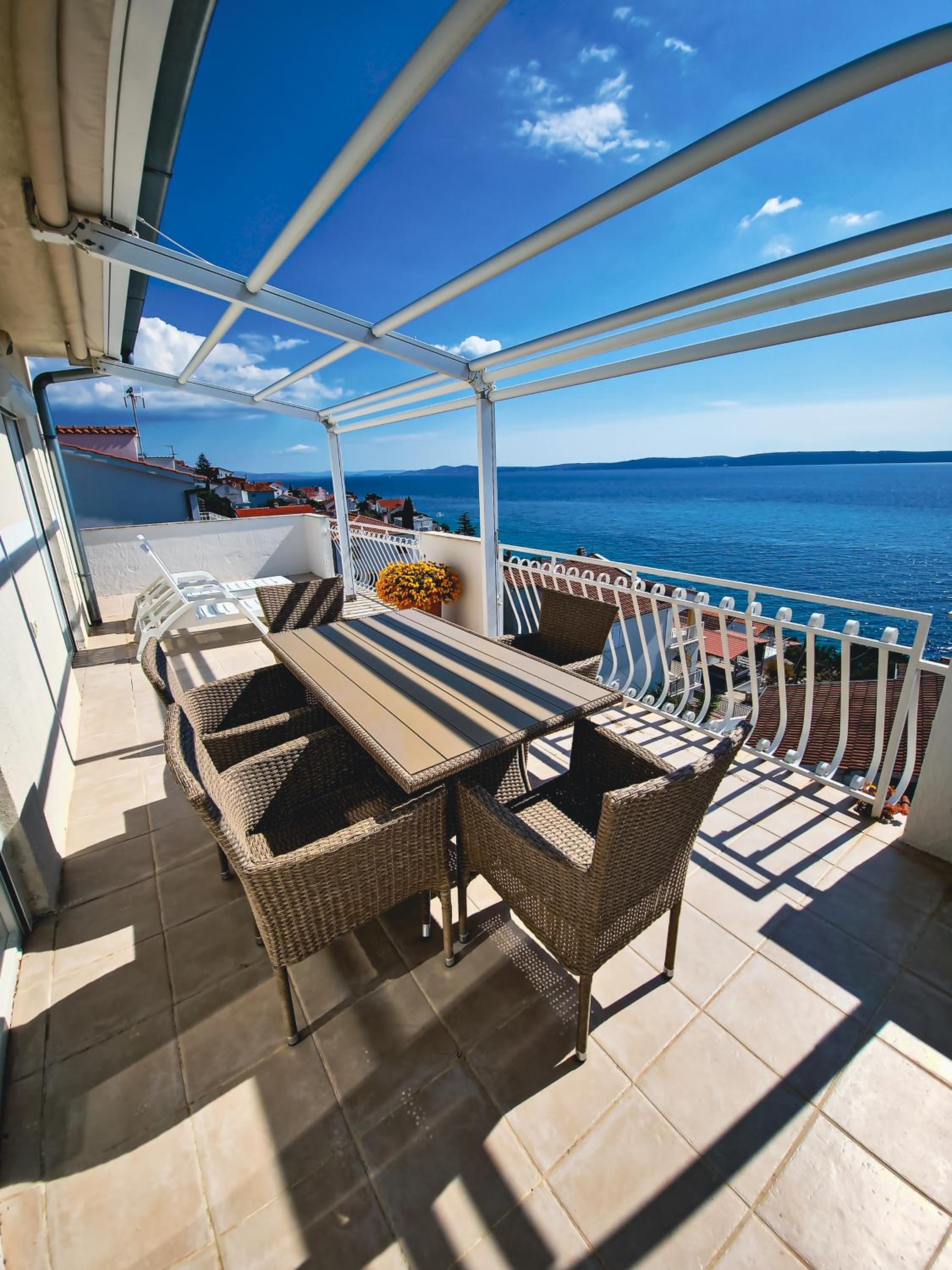 Apartment with Sea View