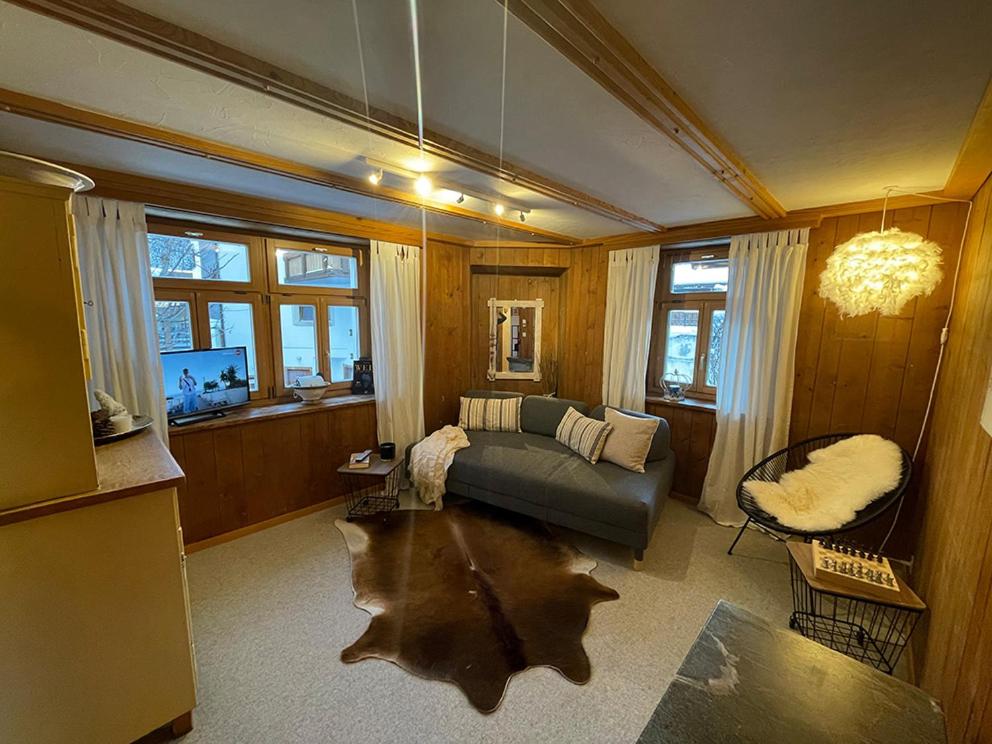 Three-Bedroom Apartment photo 1