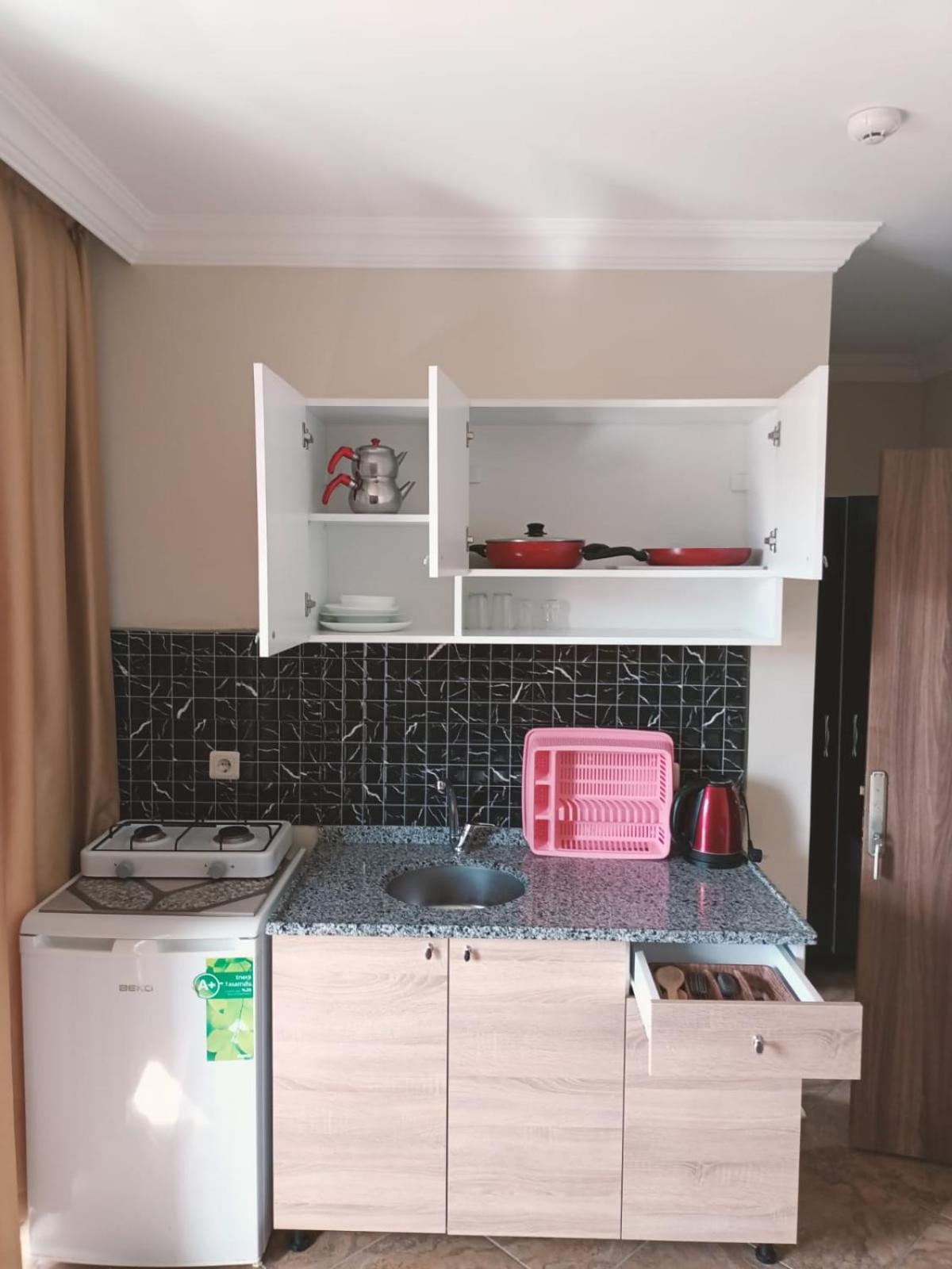 Double or Twin Room with Balcony - Photo 17