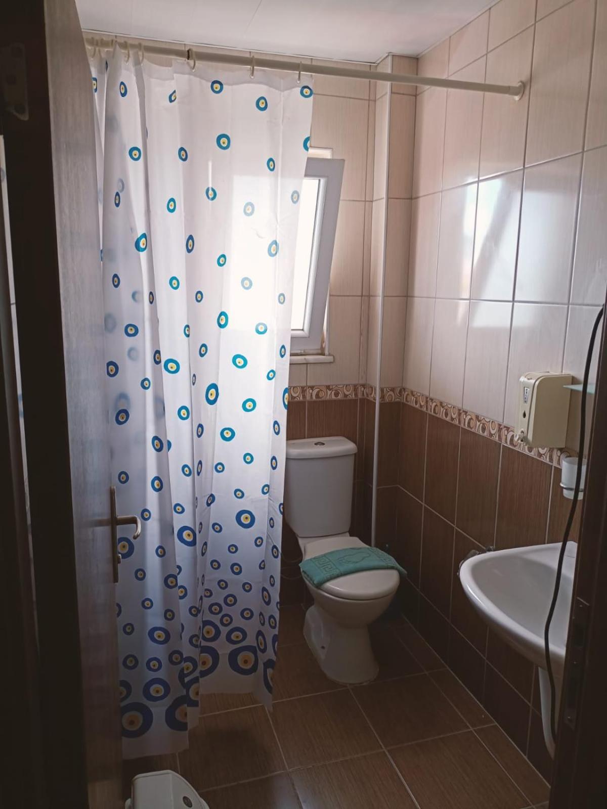 Double or Twin Room with Balcony - Photo 15