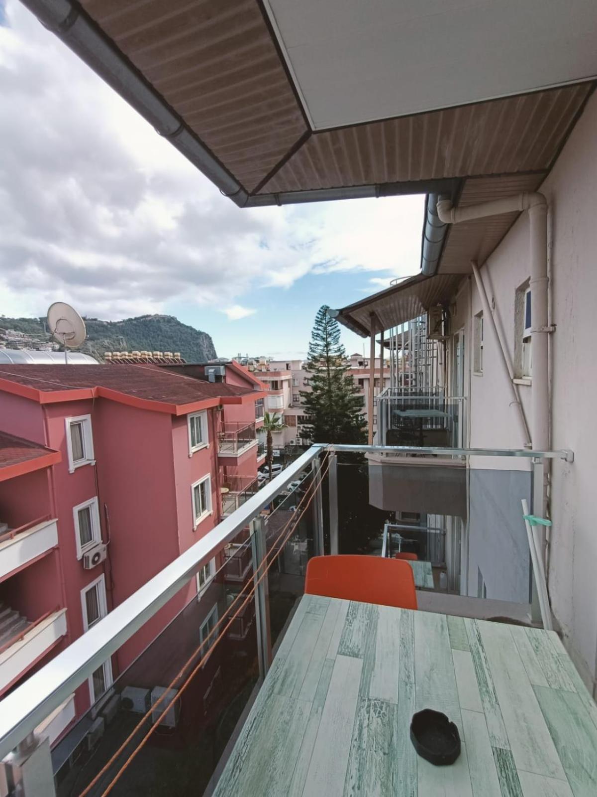 Double or Twin Room with Balcony - Photo 11
