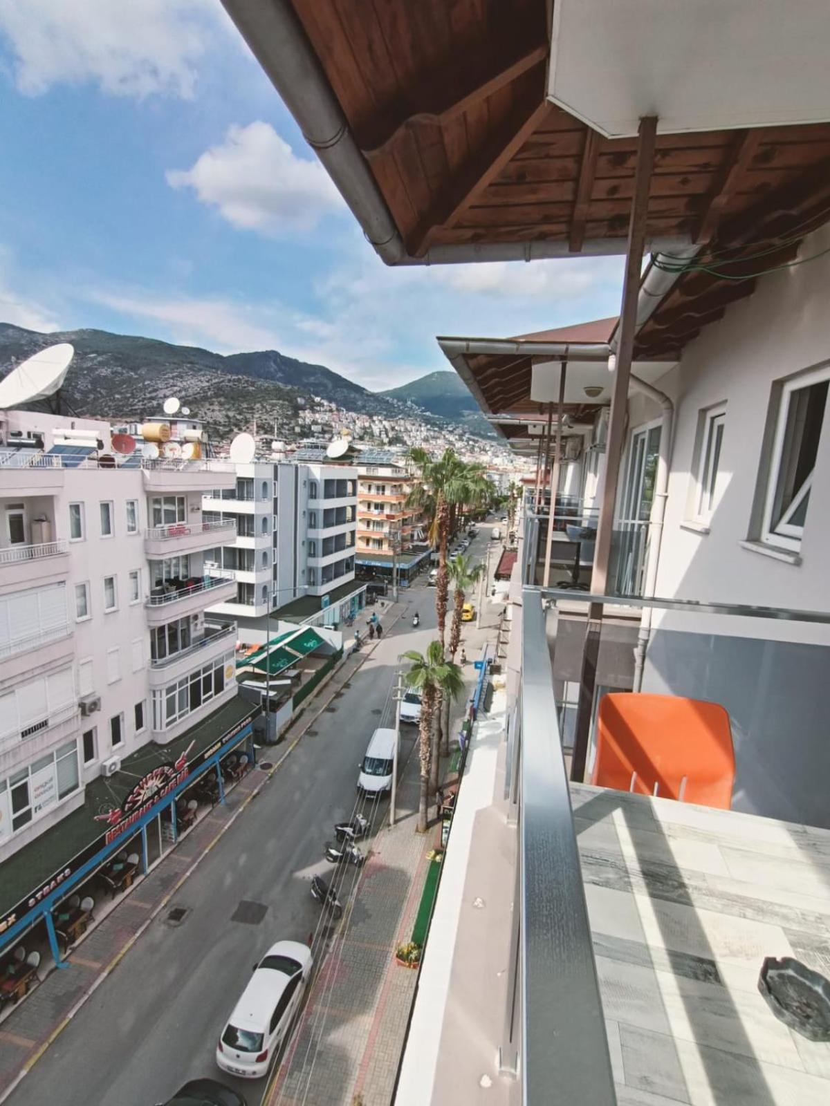 Double or Twin Room with Balcony - Photo 6