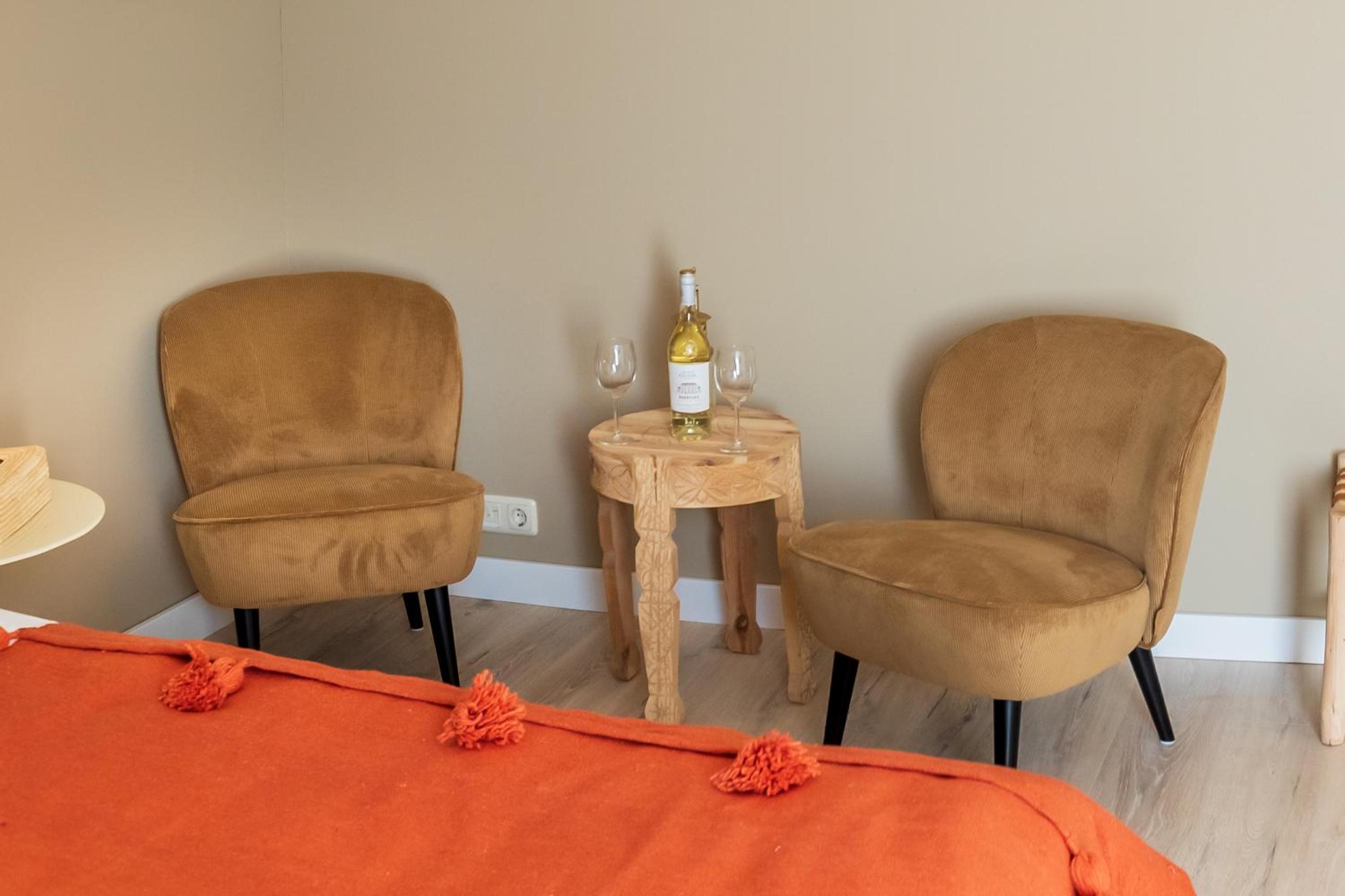 Double or Twin Room with Private Bathroom photo 3