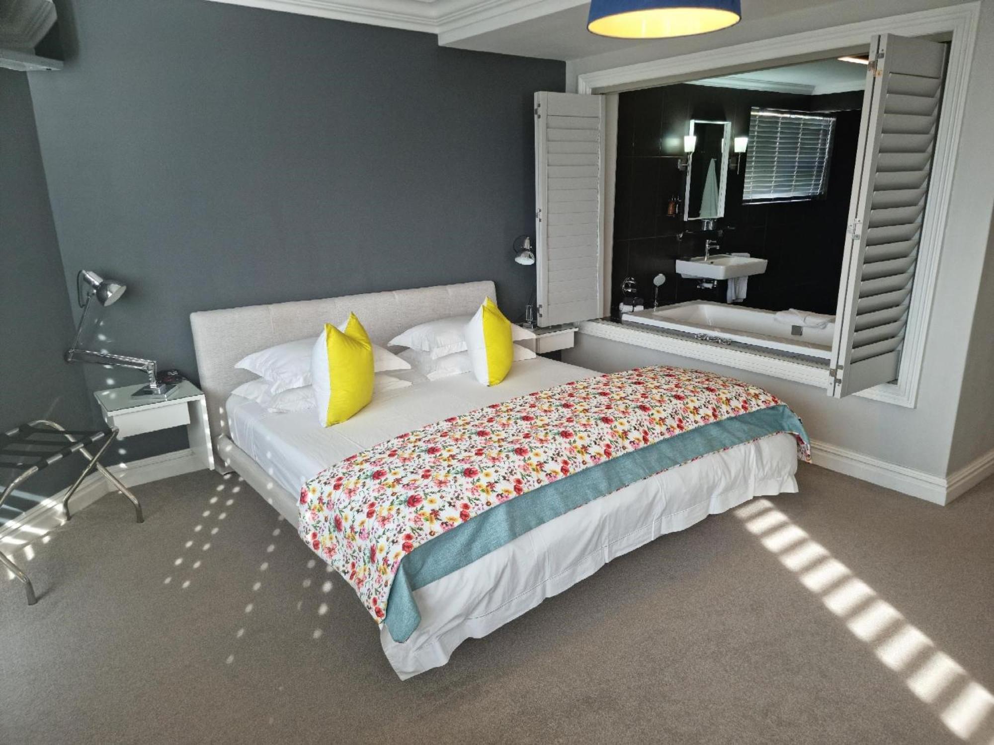 Luxury Suite photo 3