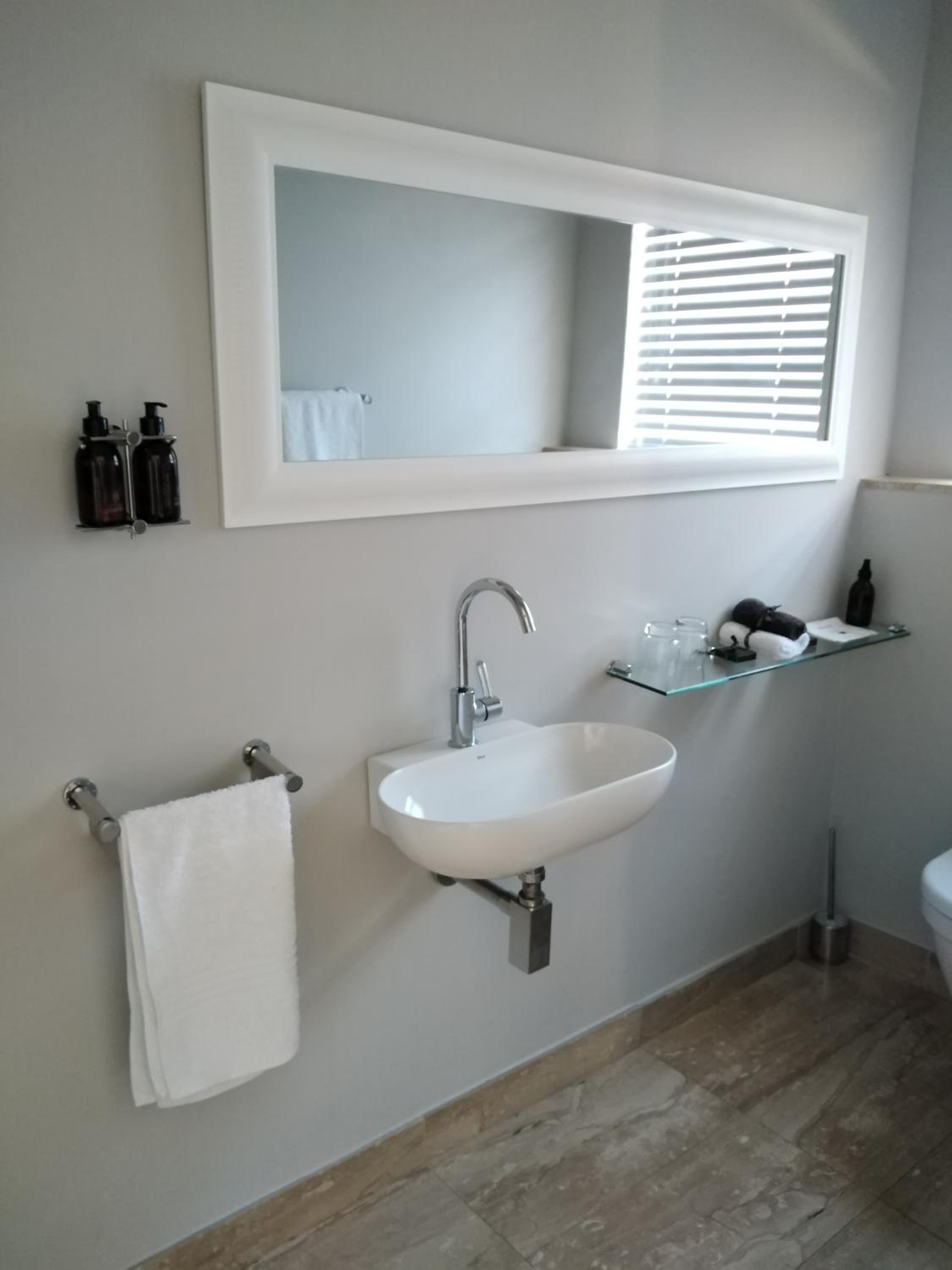 Comfort Suite photo 3