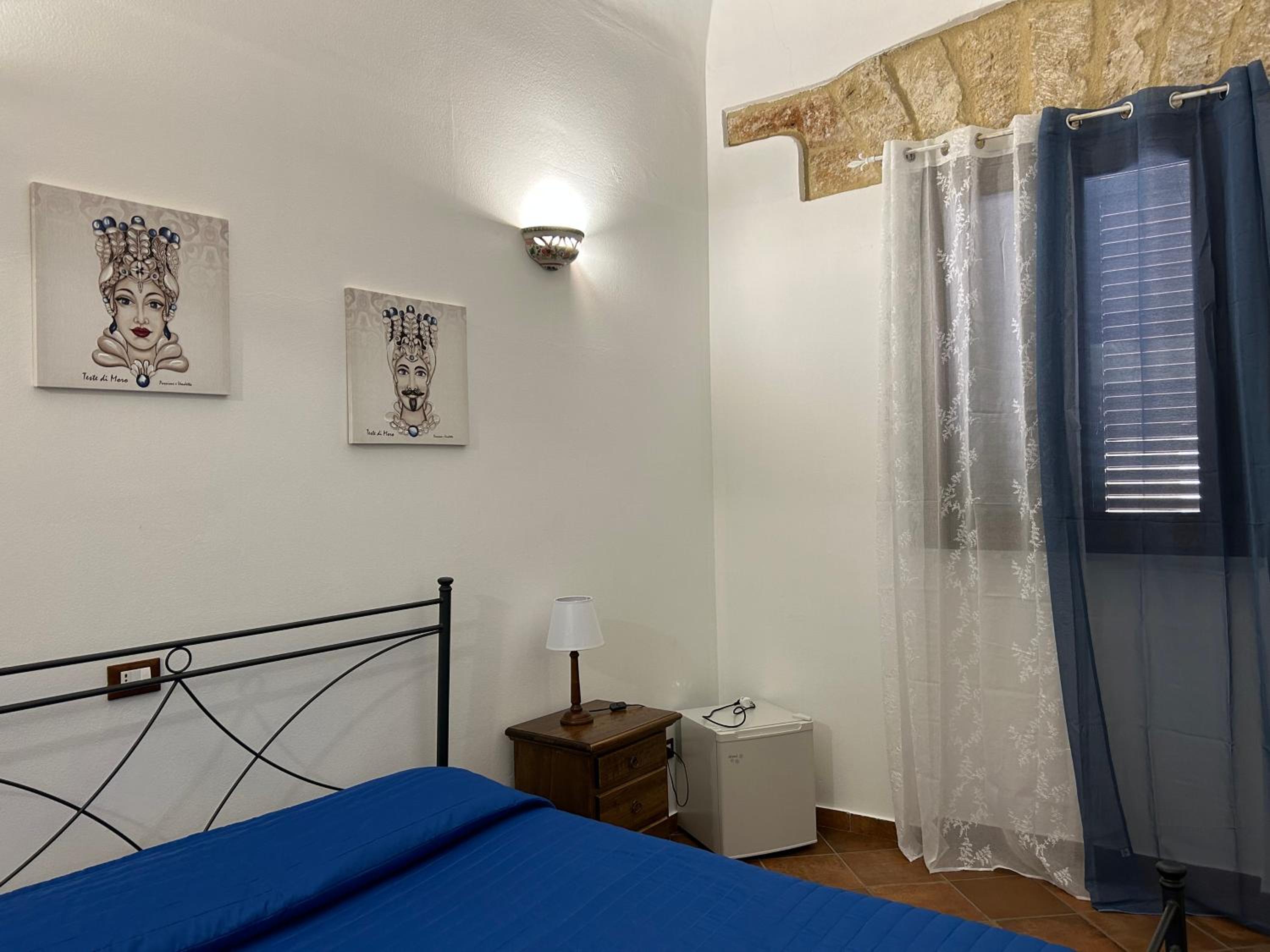 Double Room - Photo 2