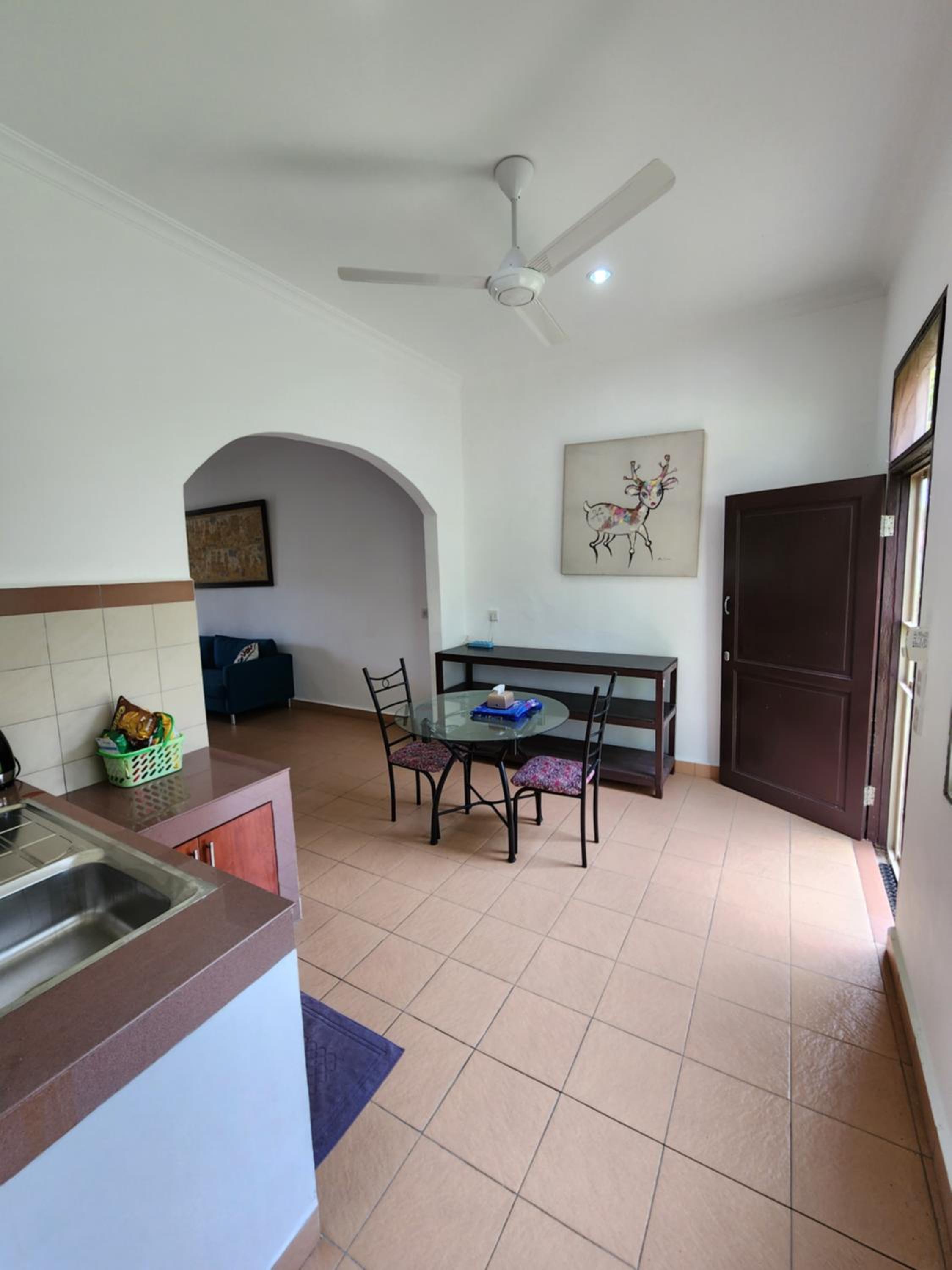 Two-Bedroom House - Photo 9