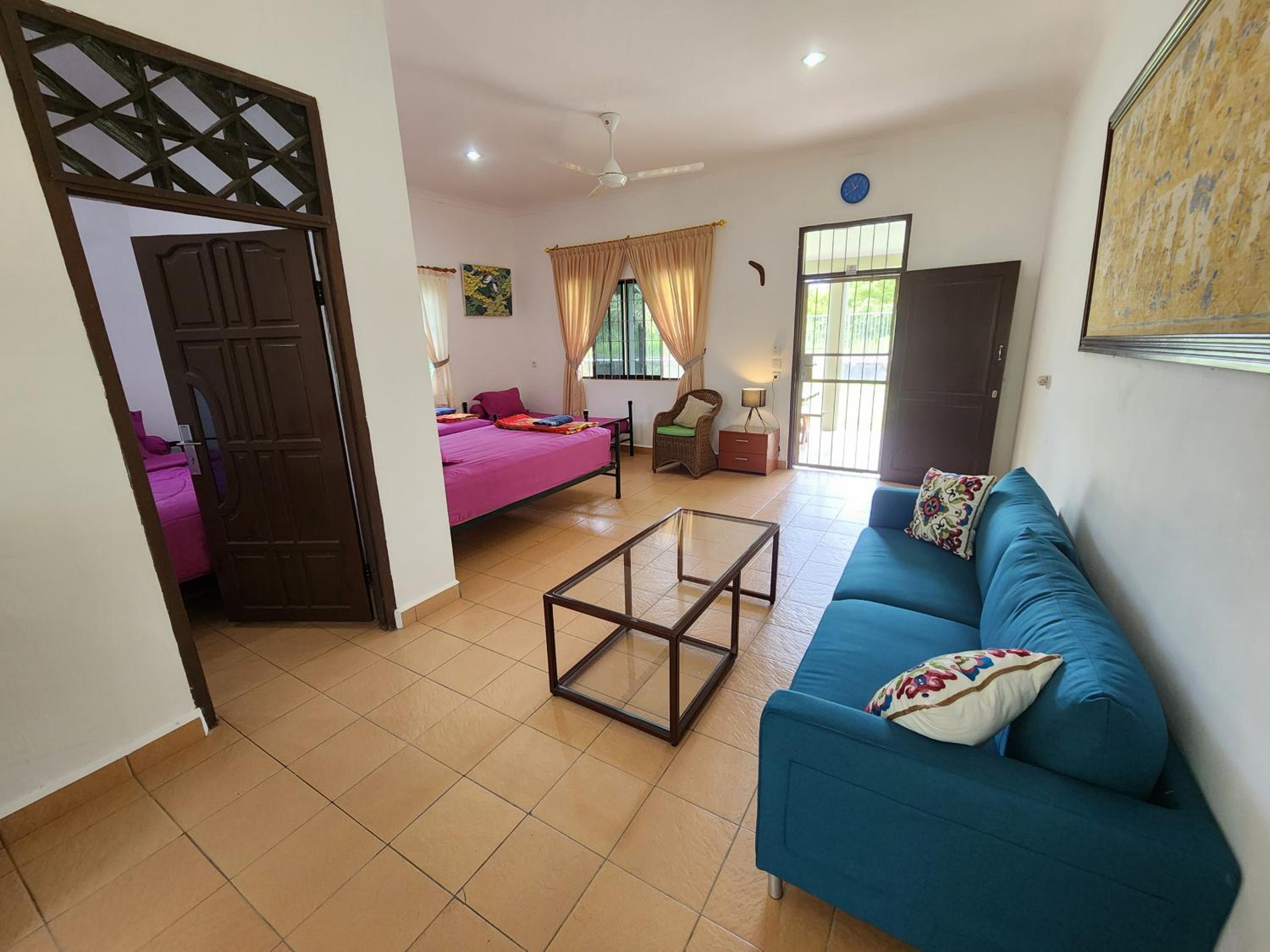 Two-Bedroom House - Photo 11