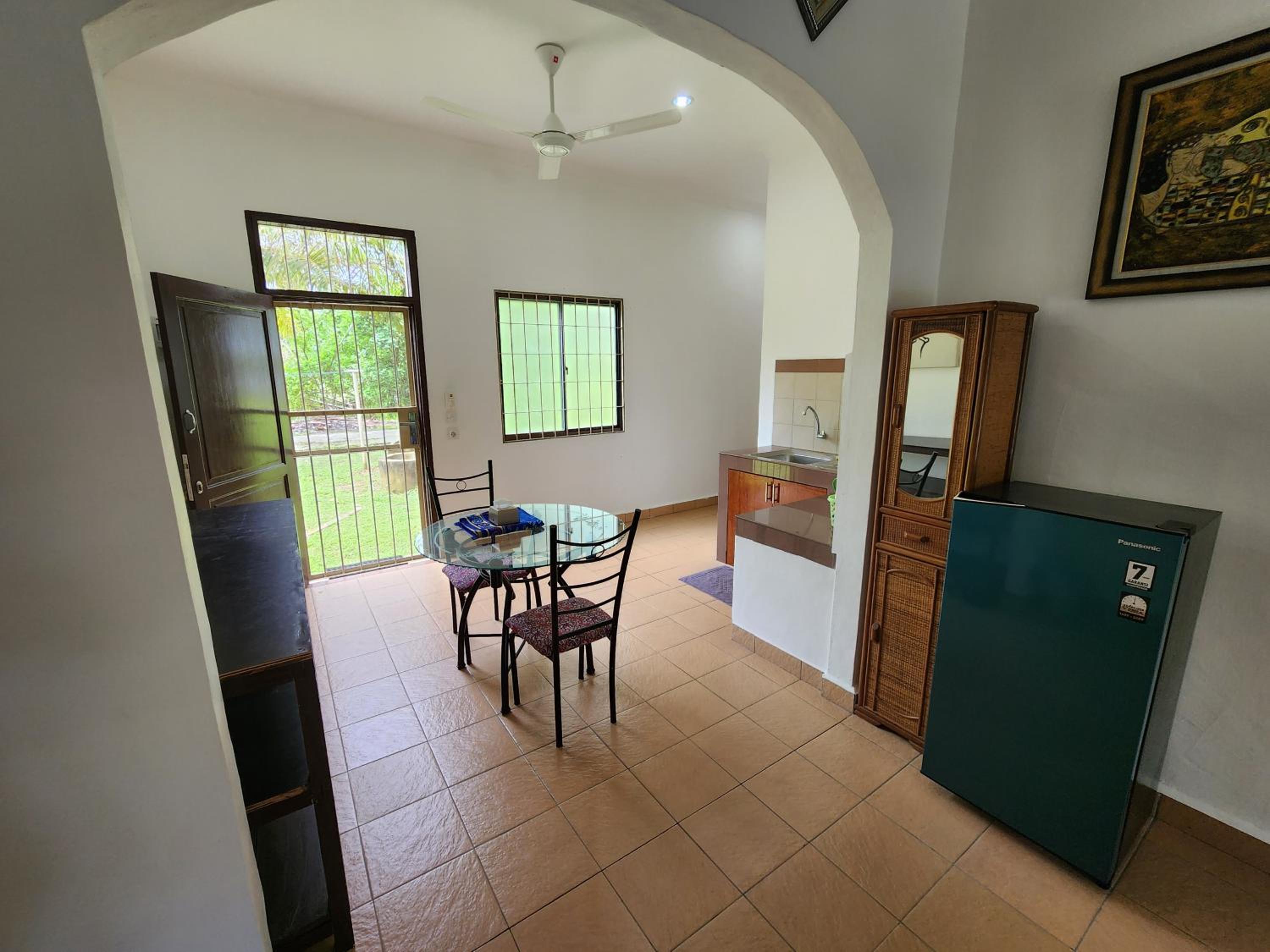 Two-Bedroom House - Photo 7