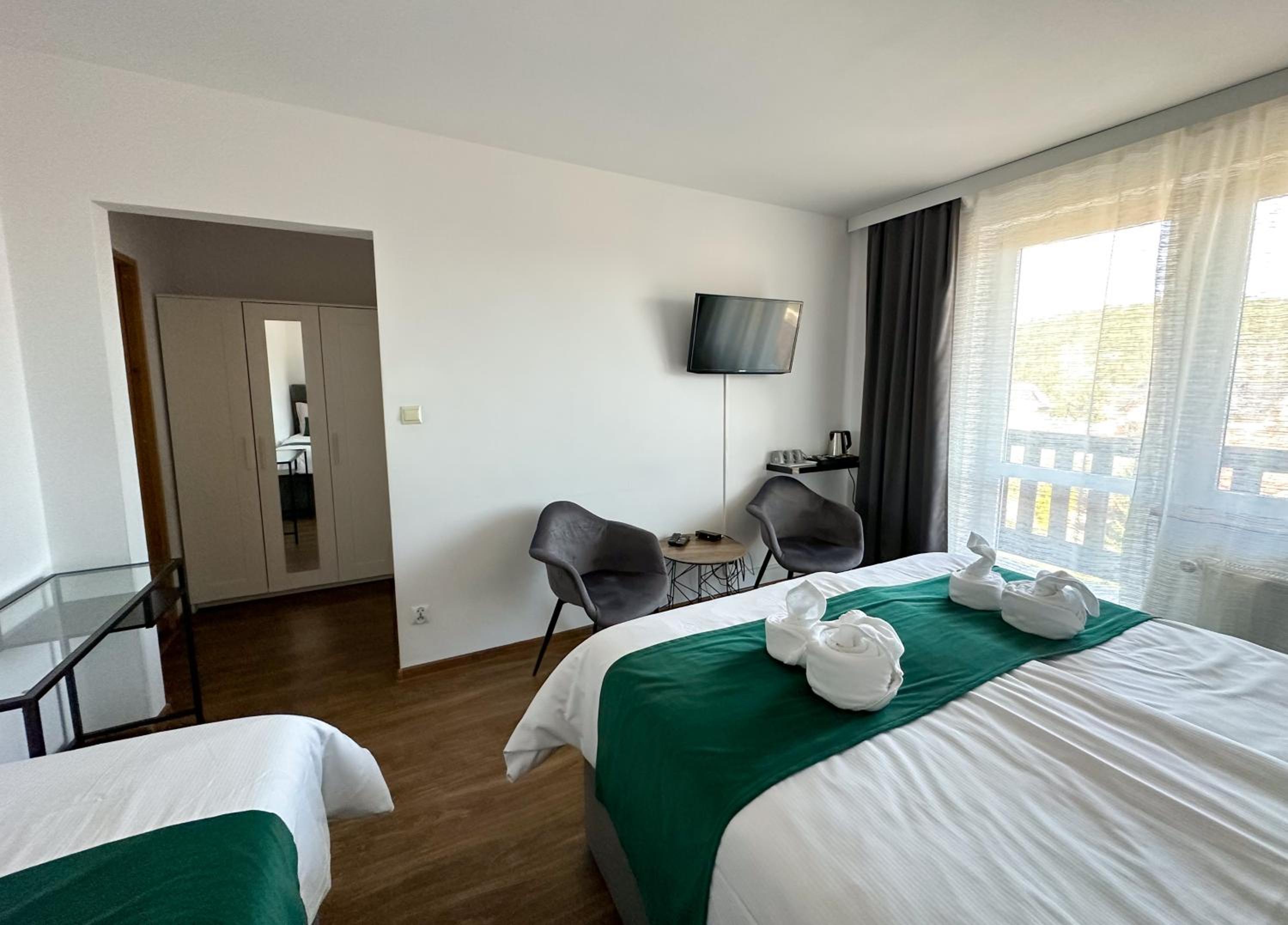 Triple Room with Balcony photo 3