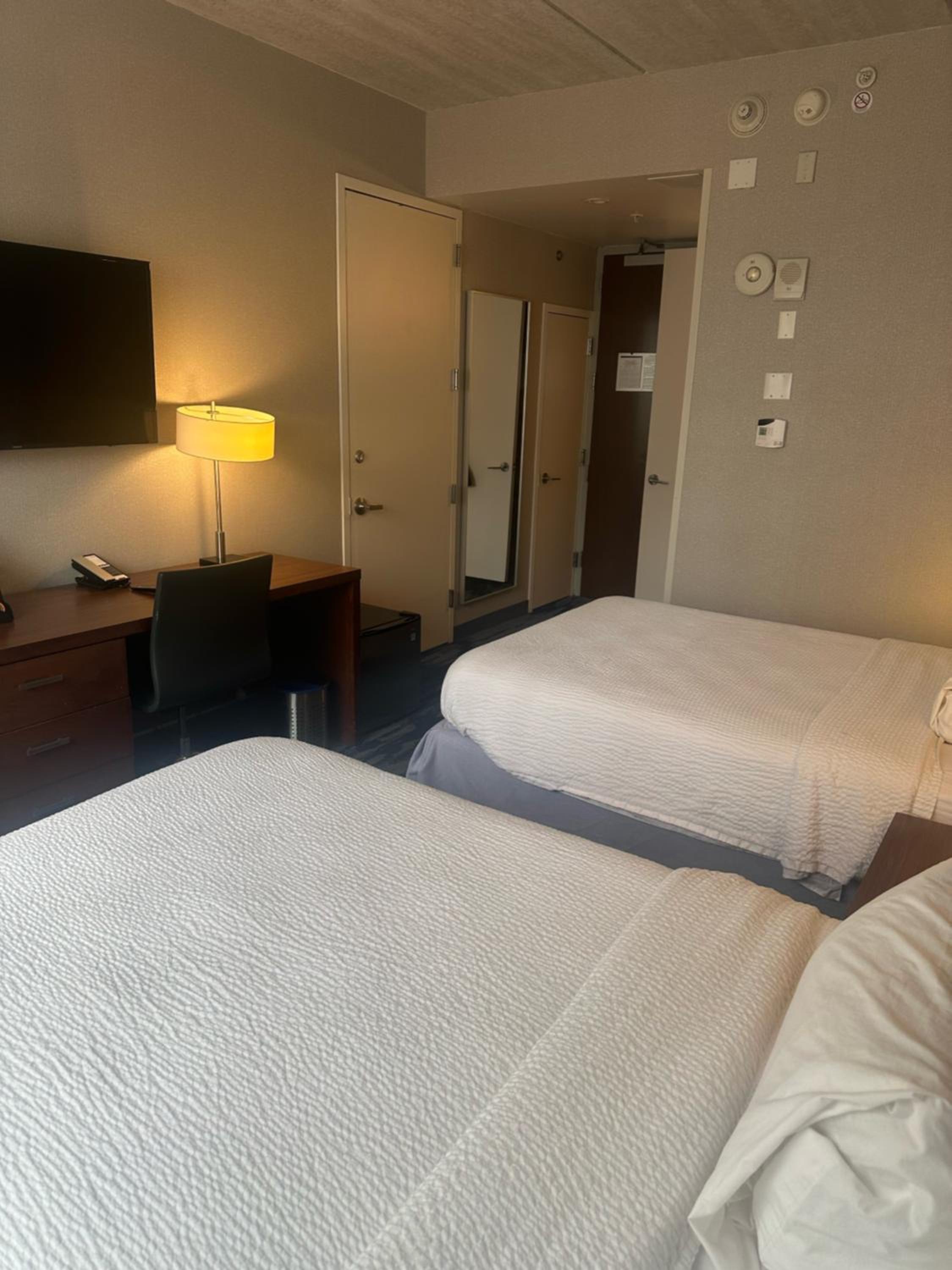Double Room with Two Double Beds - Photo 4