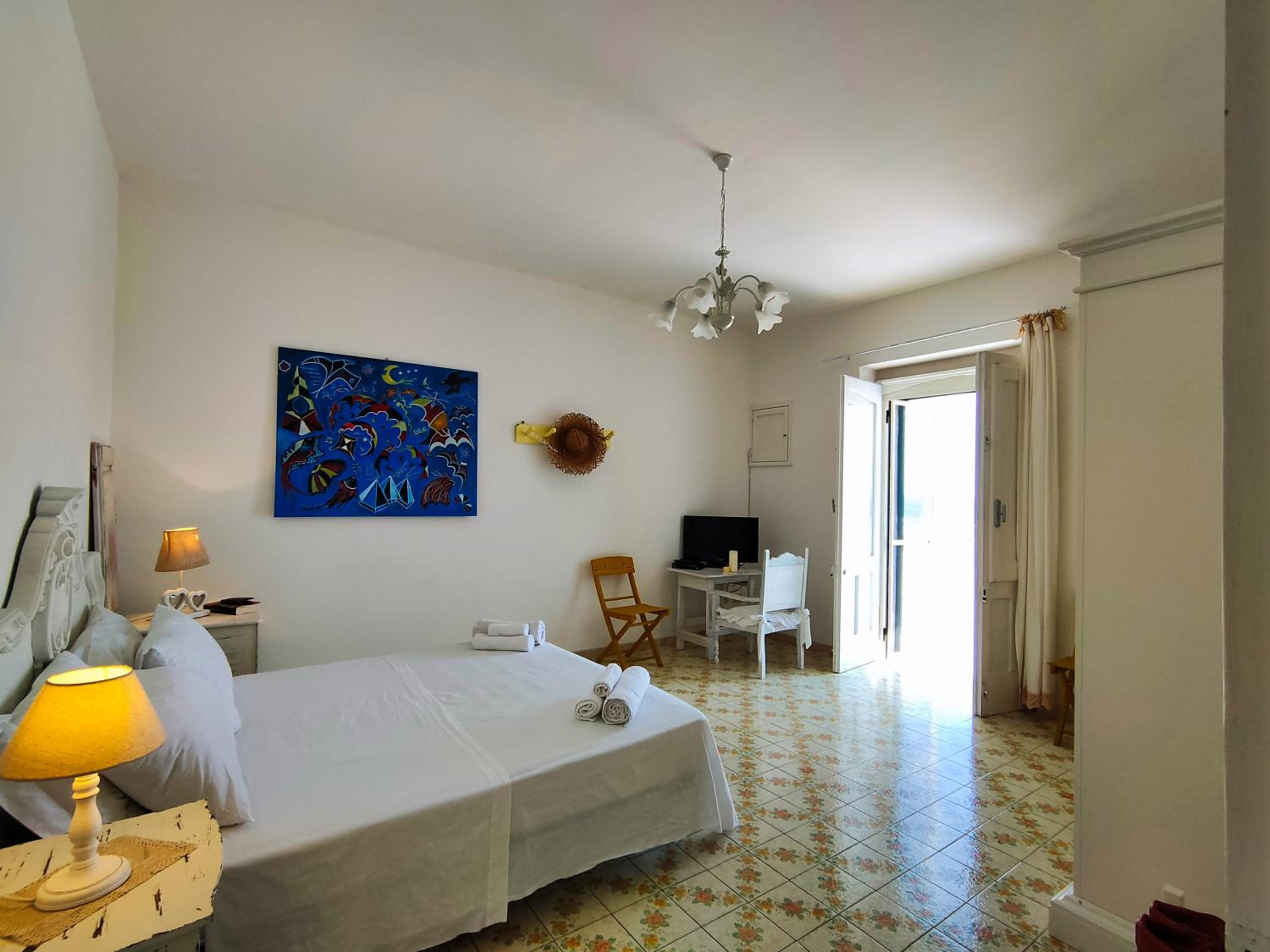 Two-Bedroom Apartment with Balcony and Sea View photo 1