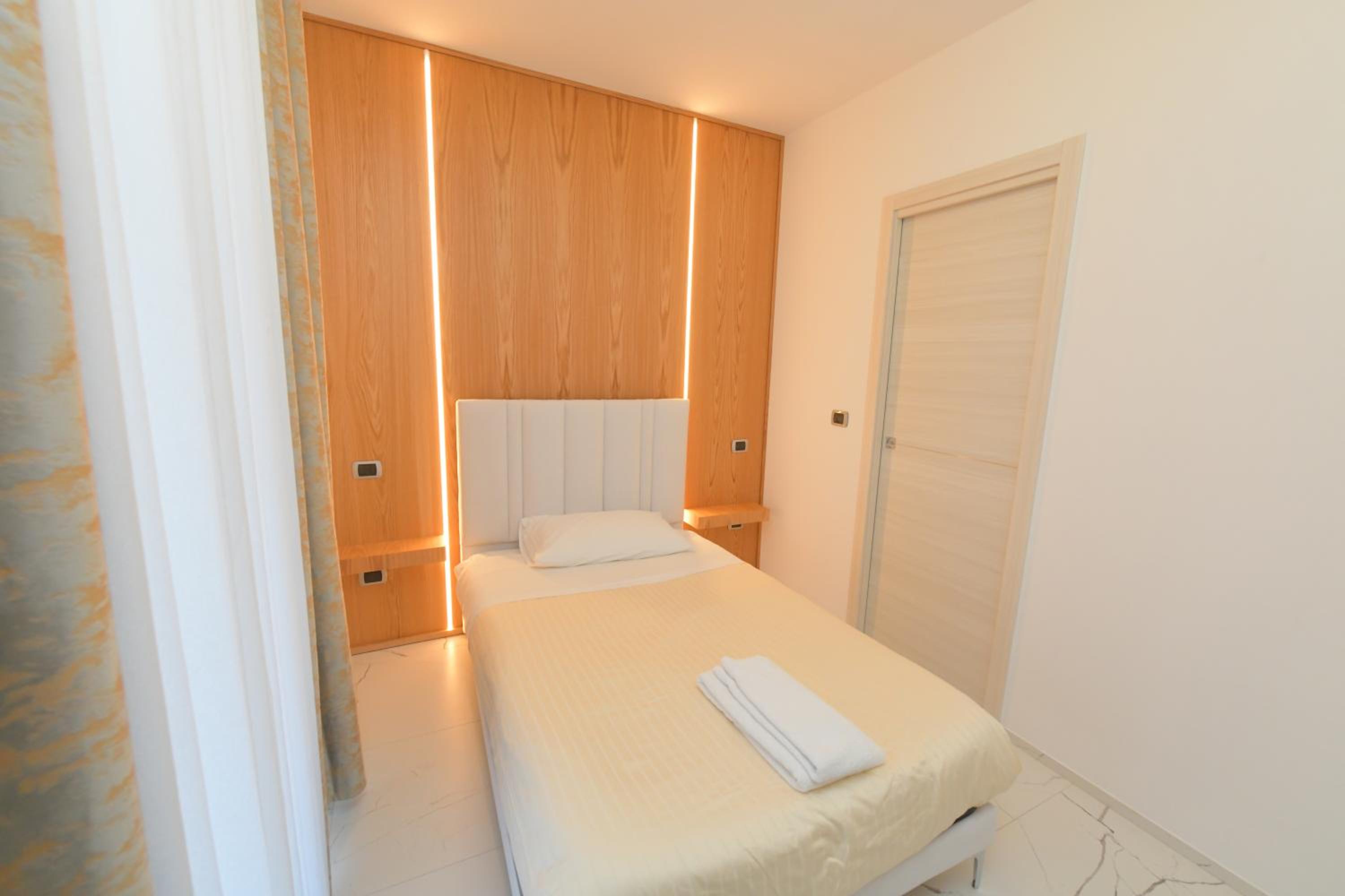 Single Room photo 1