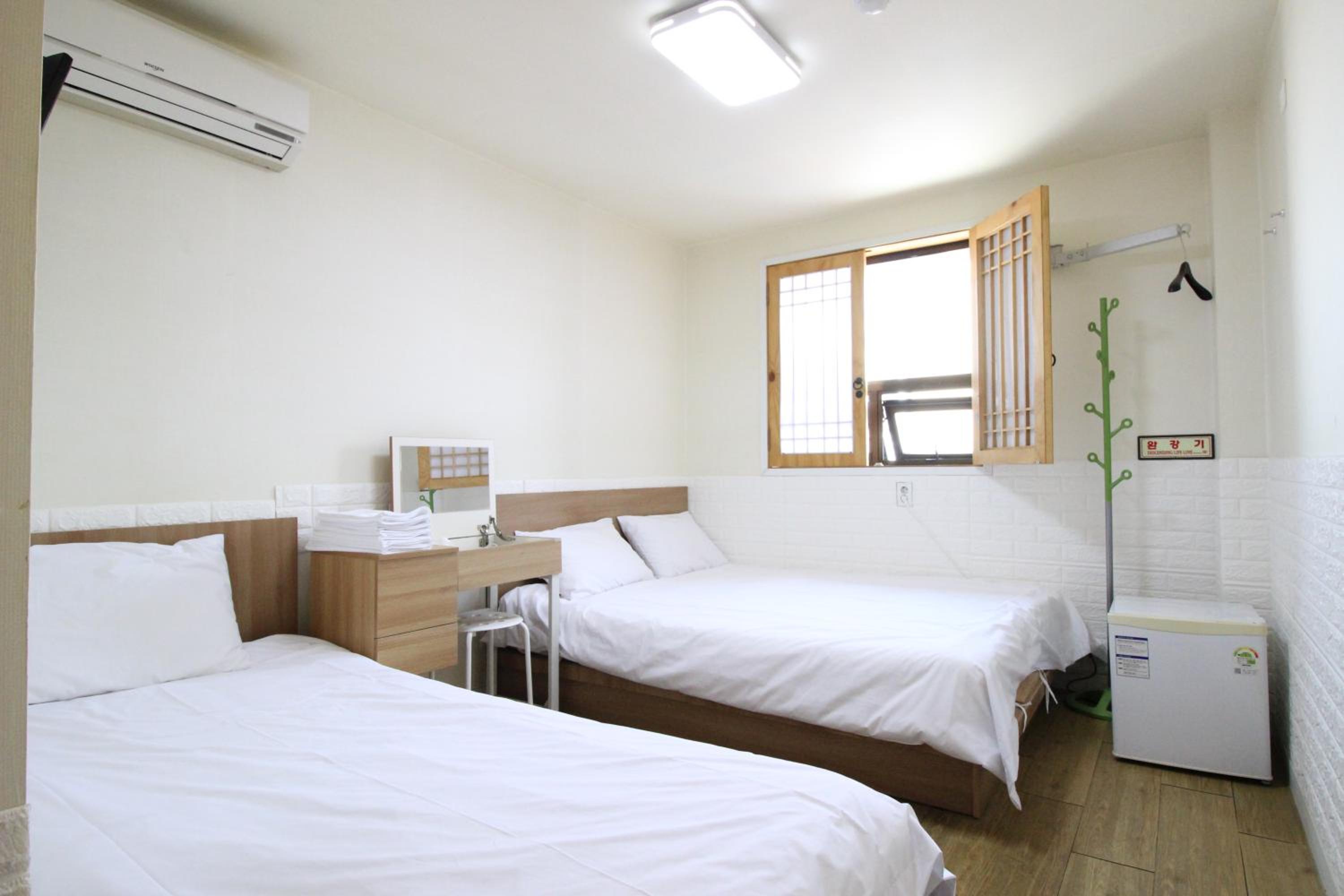 Triple Room - Photo 8