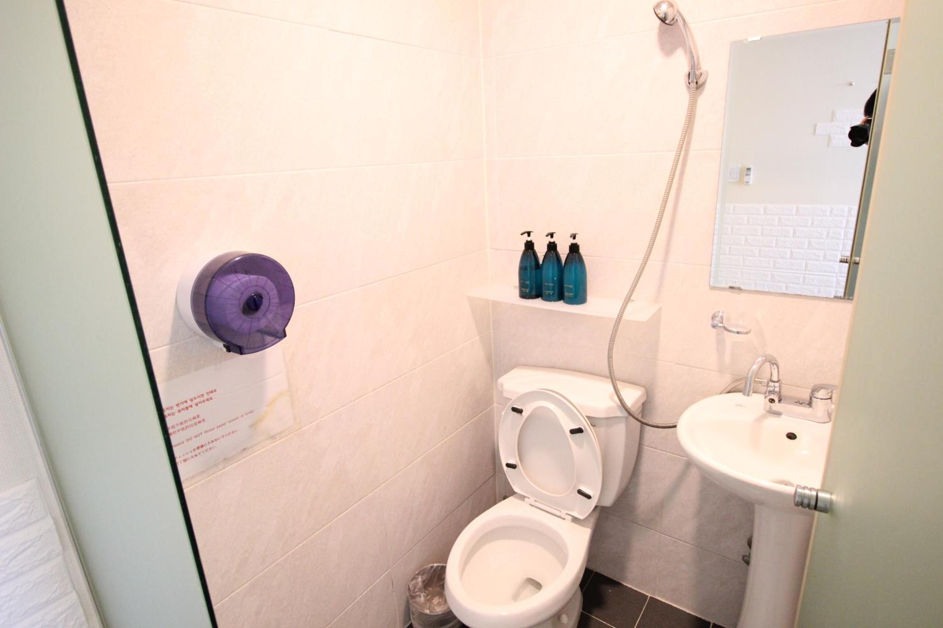 Triple Room - Photo 13