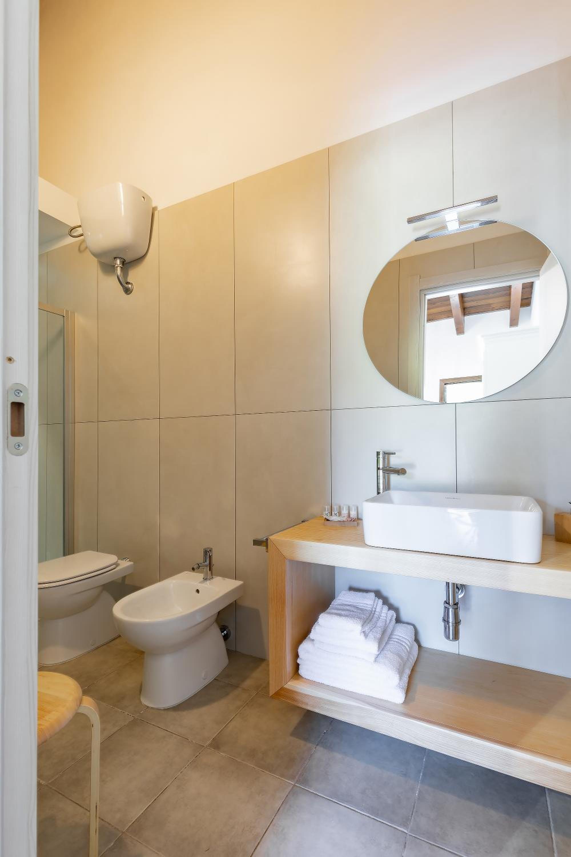 Double Room - Photo 2