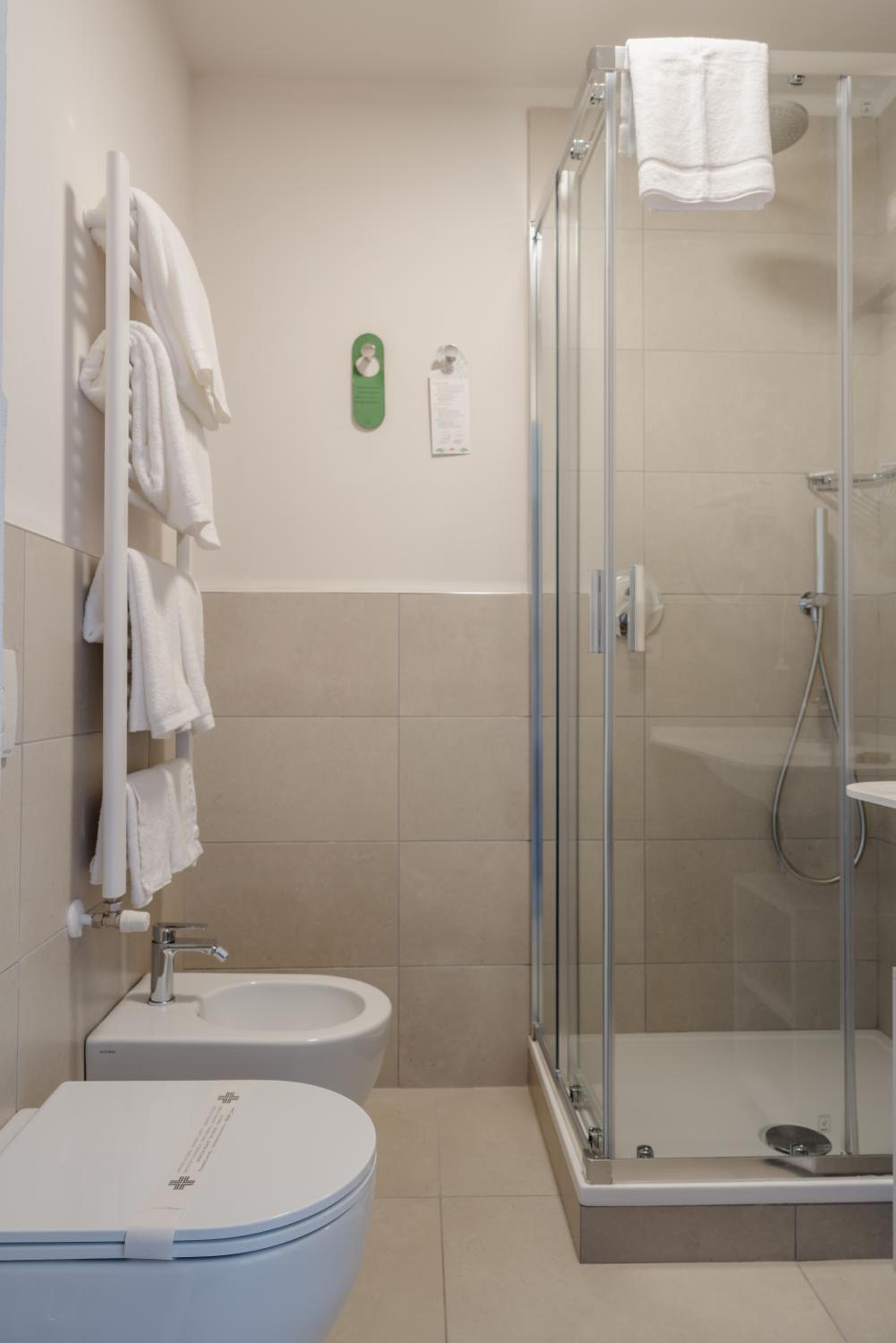 Double or Twin Room with Lake View and Balcony