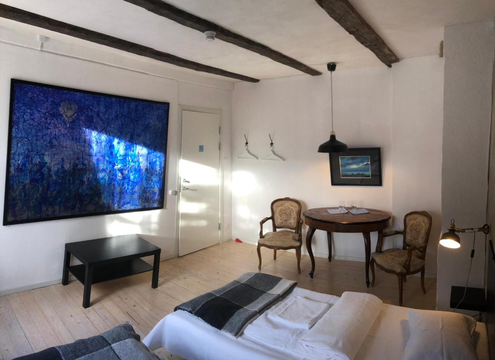 Double or Twin Room with Private Bathroom photo 3