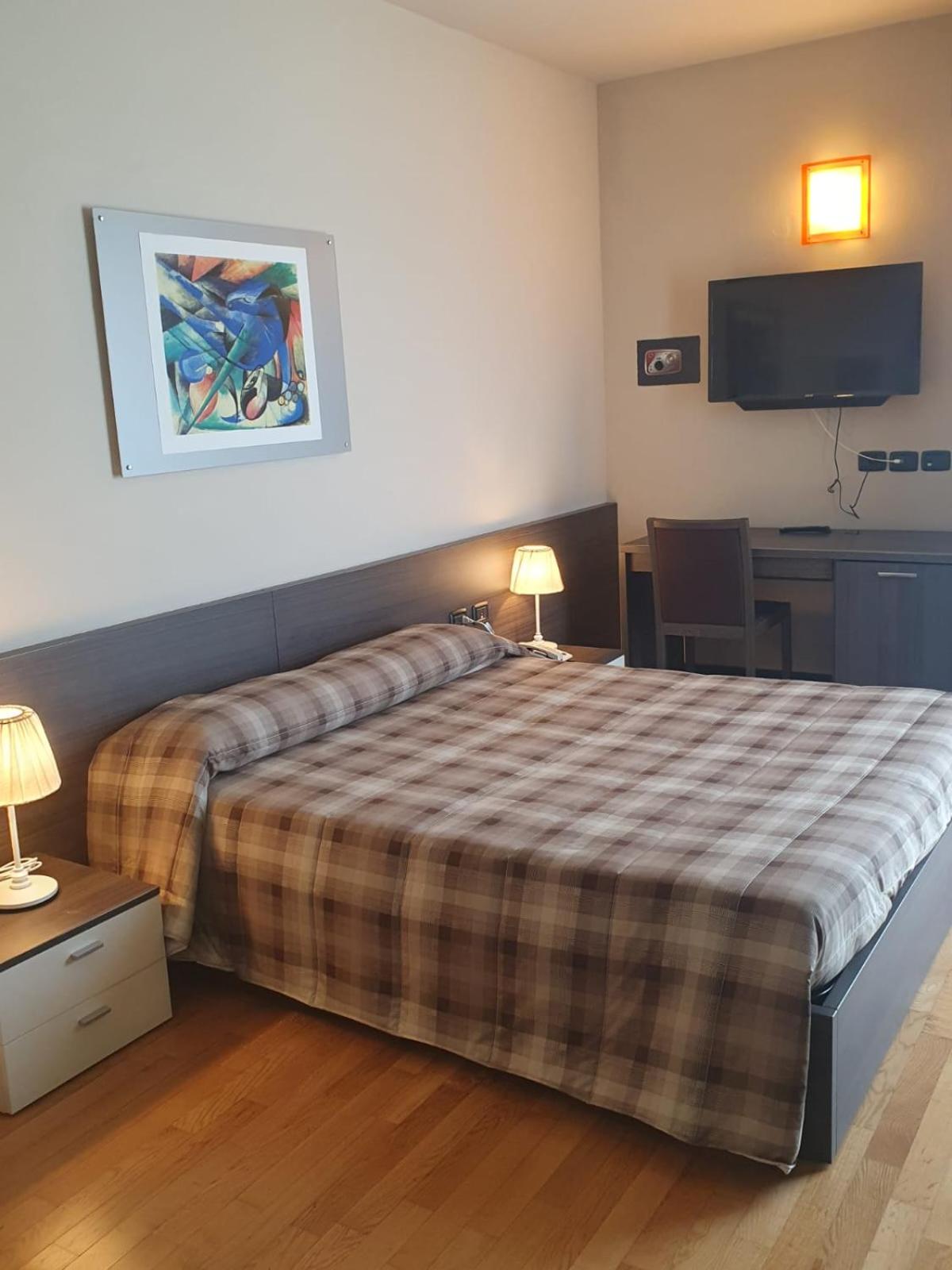 Double Room photo 3