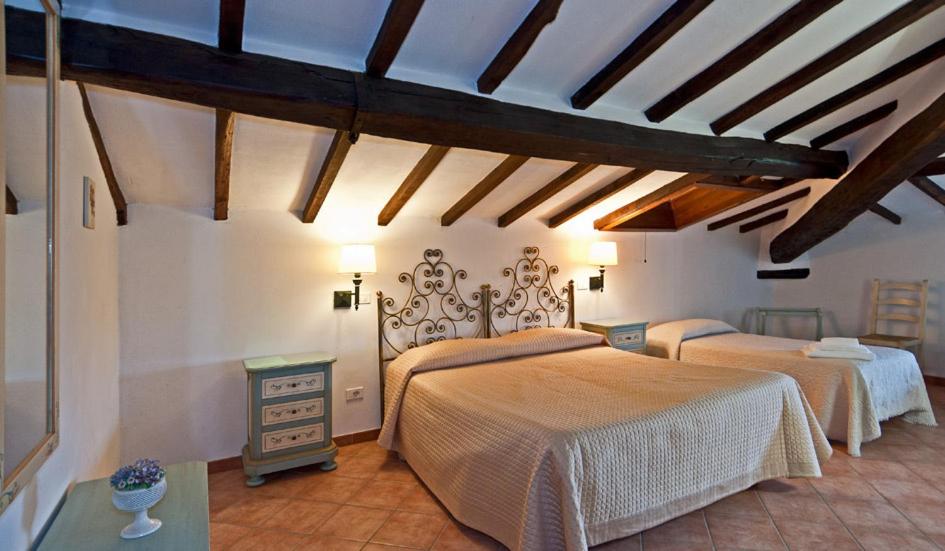 Quadruple Room - Photo 9