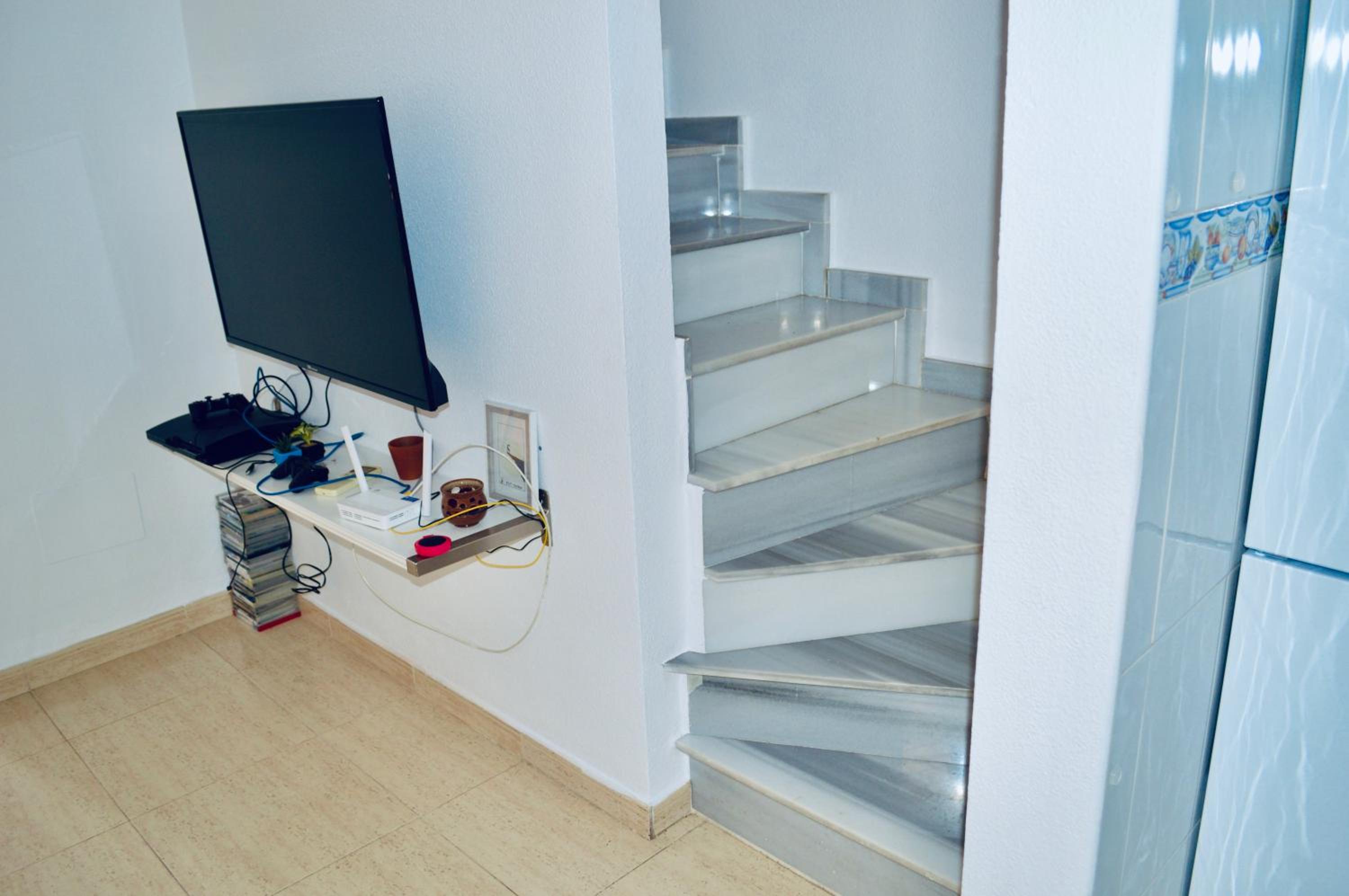 Three-Bedroom House photo 2