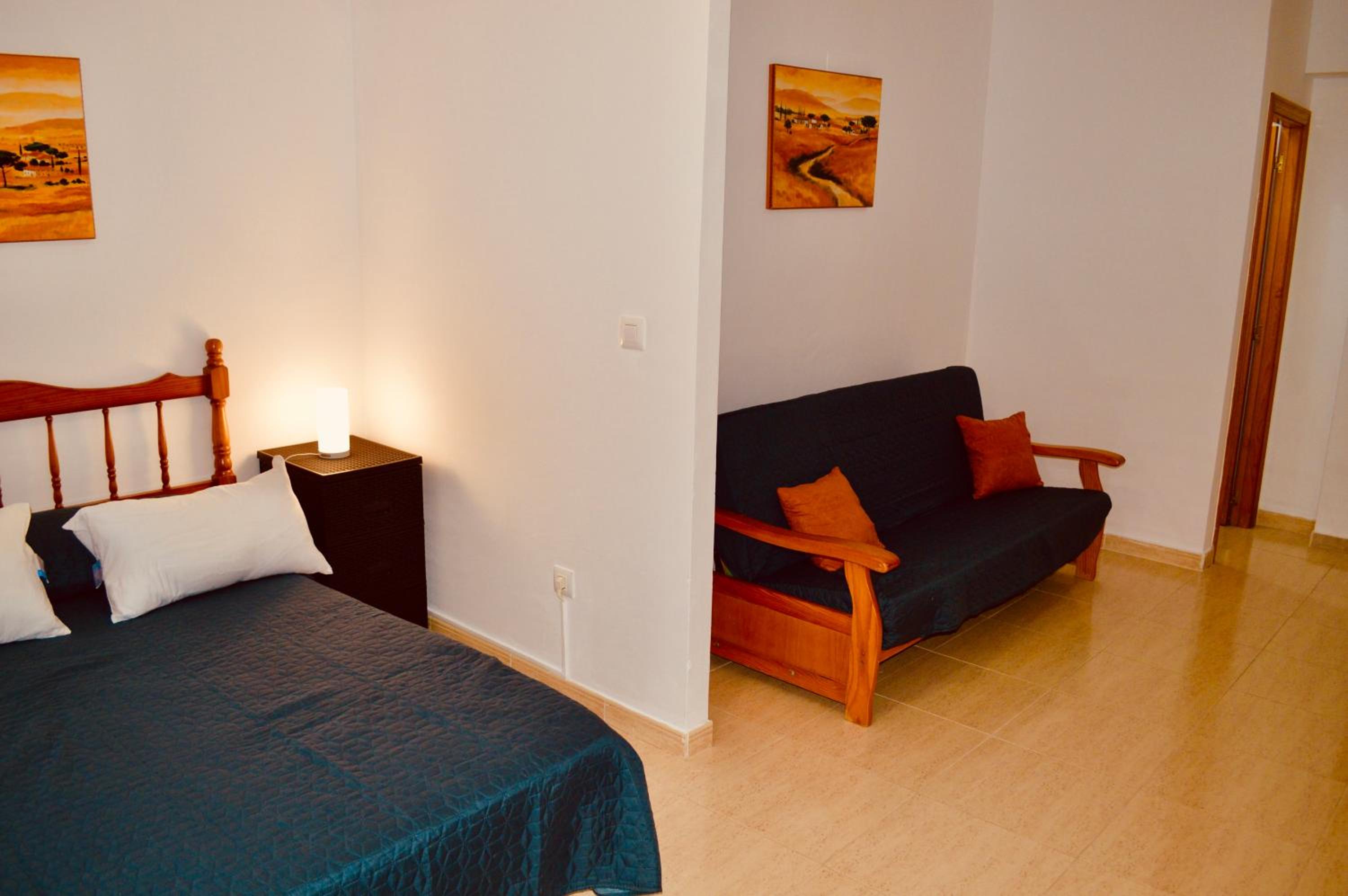 Three-Bedroom House photo 3