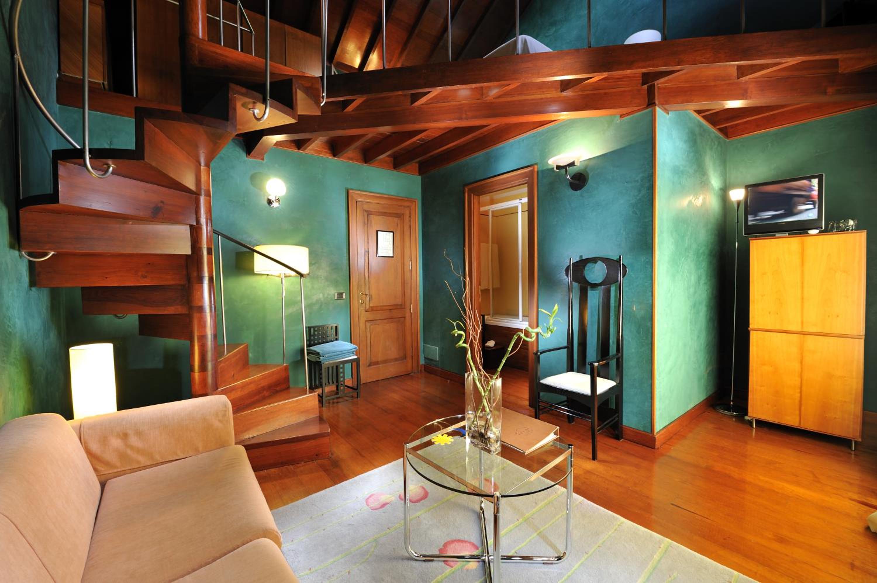 Duplex Room